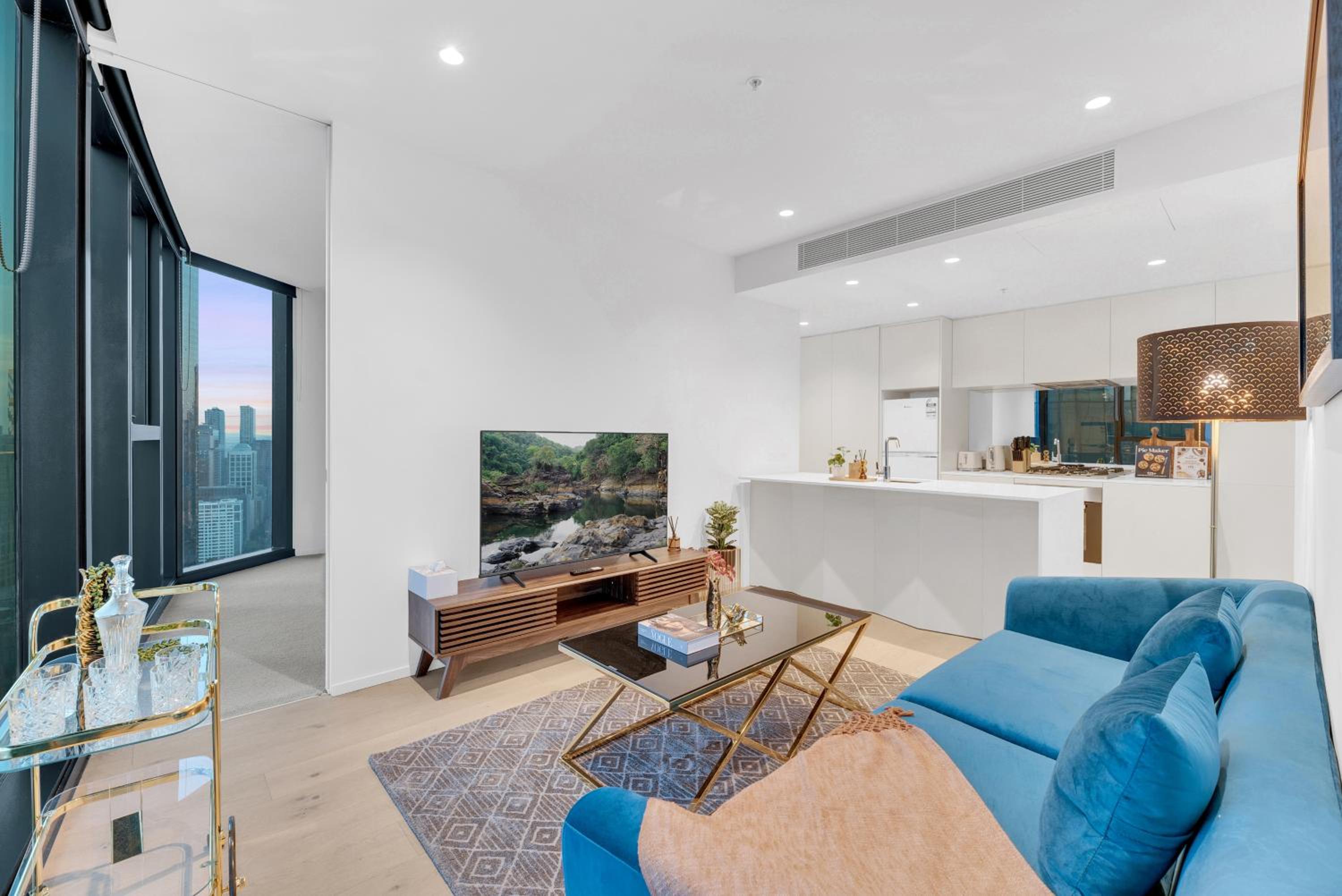 Melbourne Square Apartments