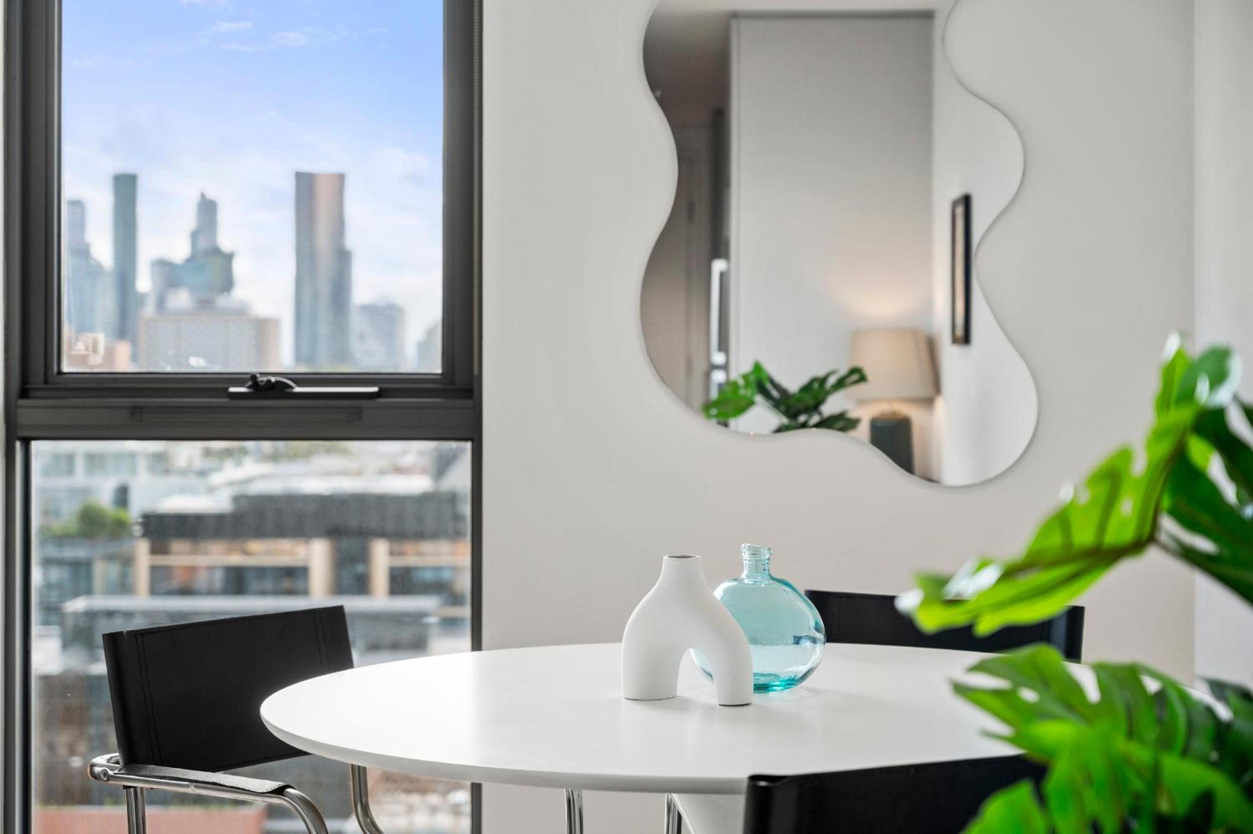 Art Deco - City View Nest