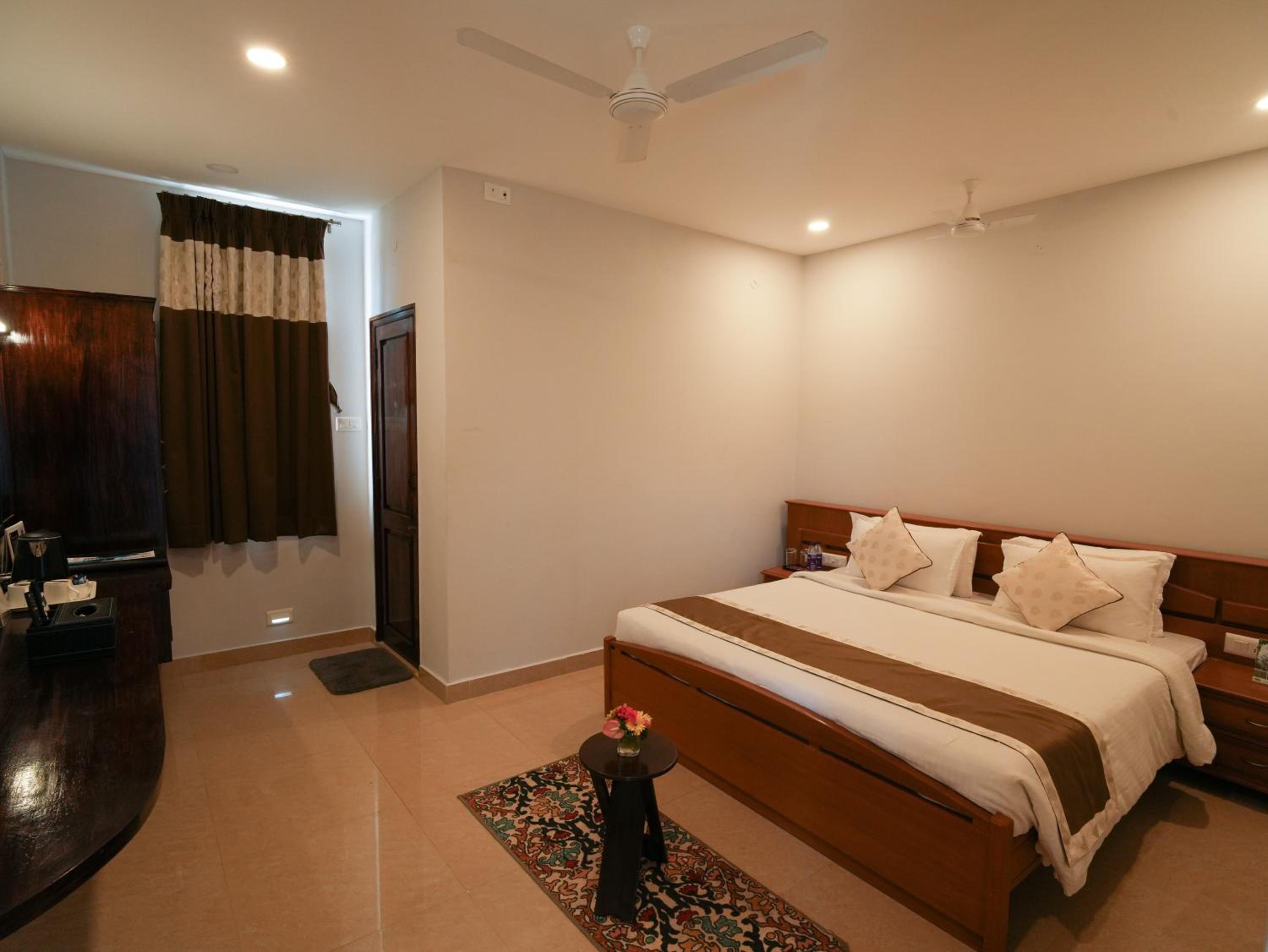 MGM Whispering Wind's Yelagiri view 4