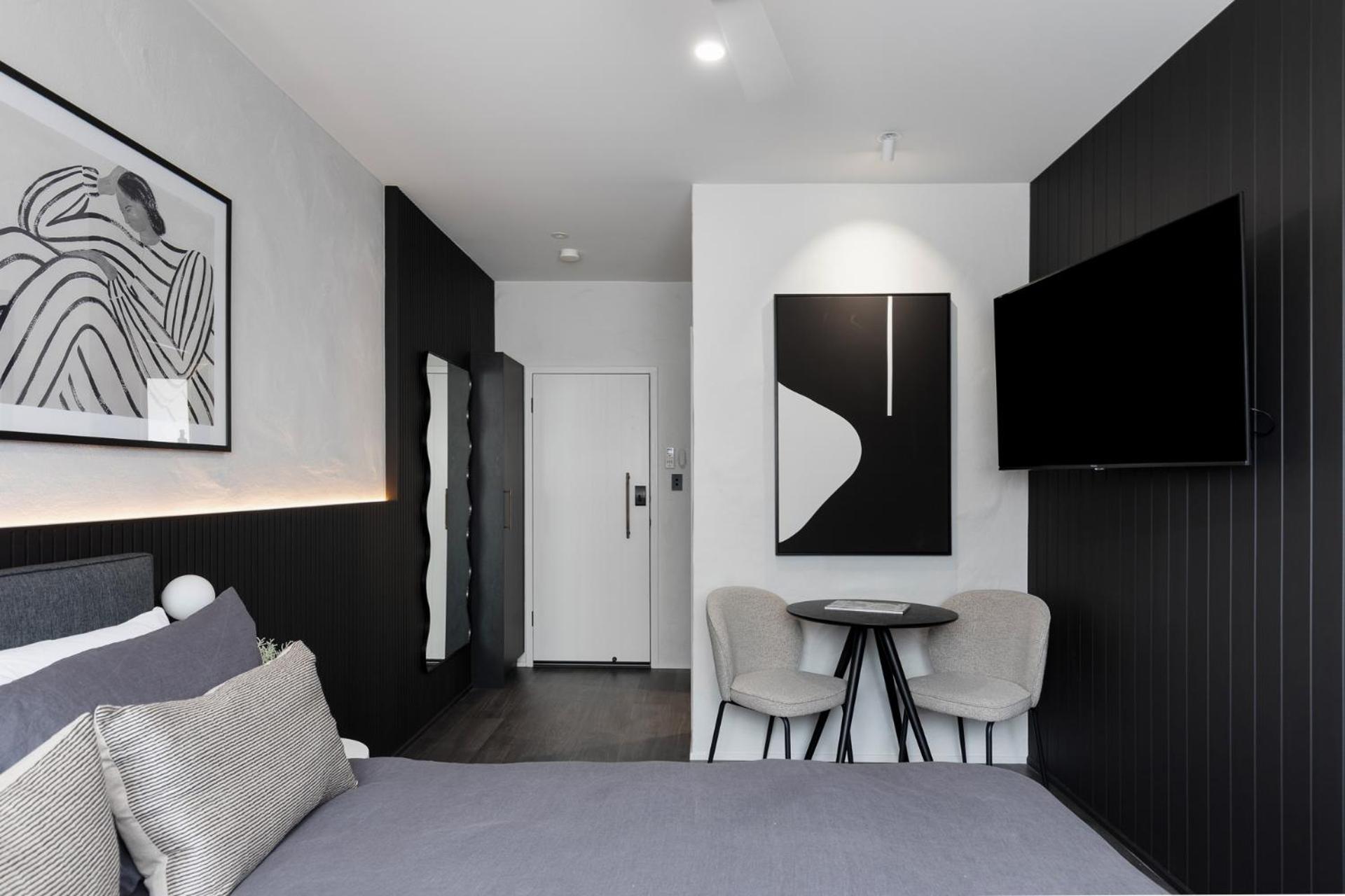 The Lodge - 4 Luxury Central Private Studio Rooms - Free wifi