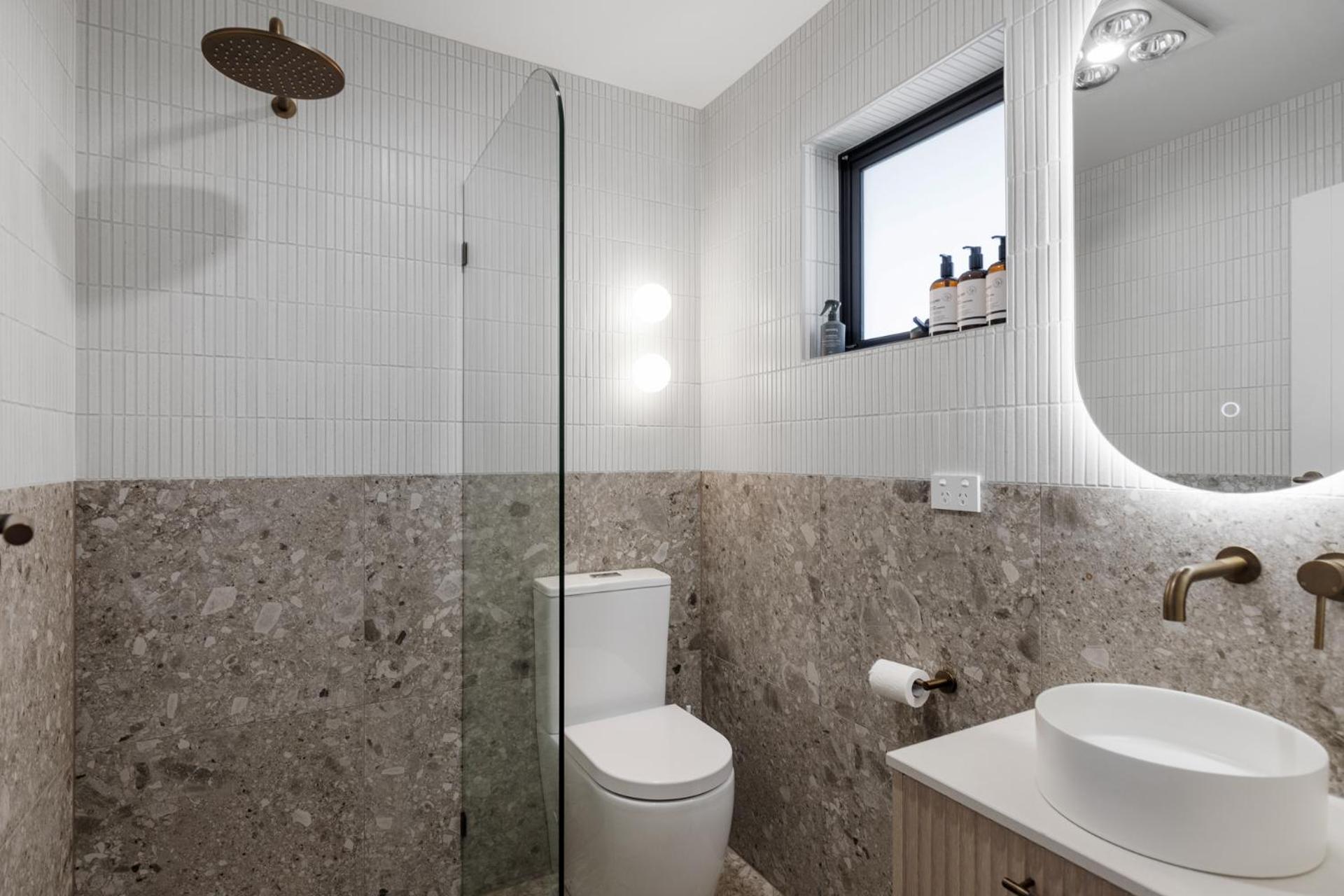 The Lodge - 4 Luxury Central Private Studio Rooms - Free wifi