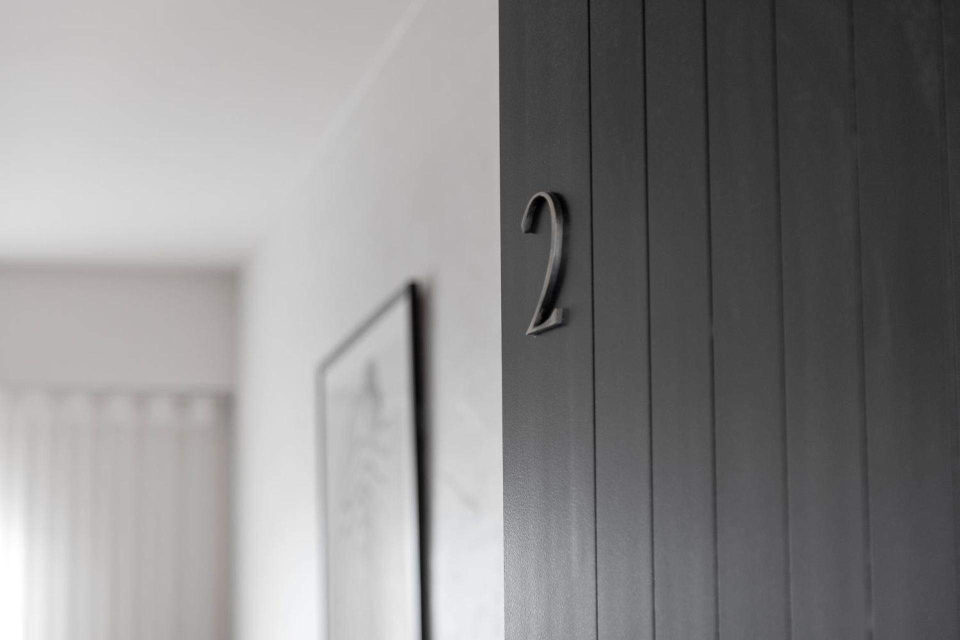 The Lodge - 4 Luxury Central Private Studio Rooms - Free wifi