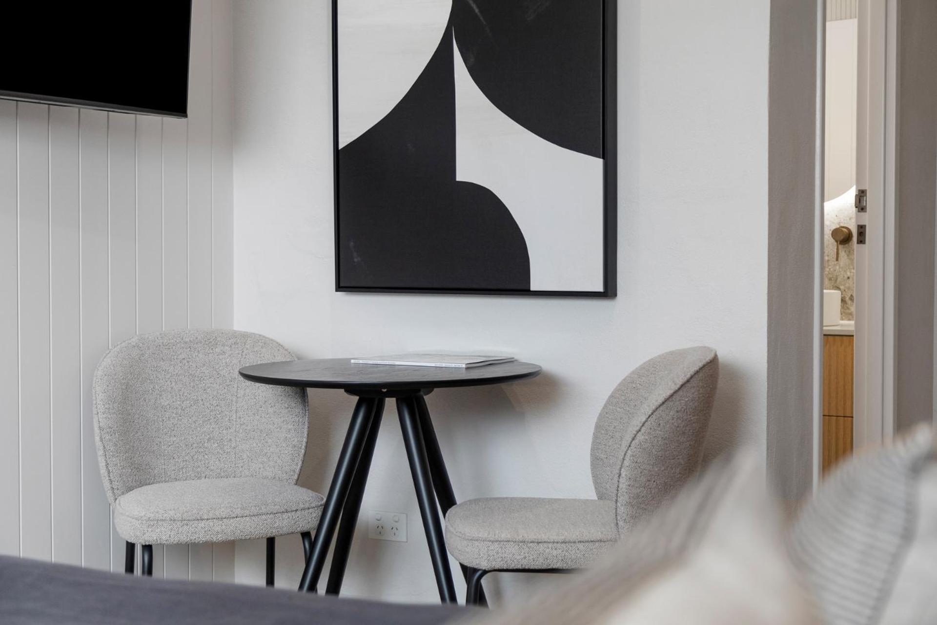 The Lodge - 4 Luxury Central Private Studio Rooms - Free wifi