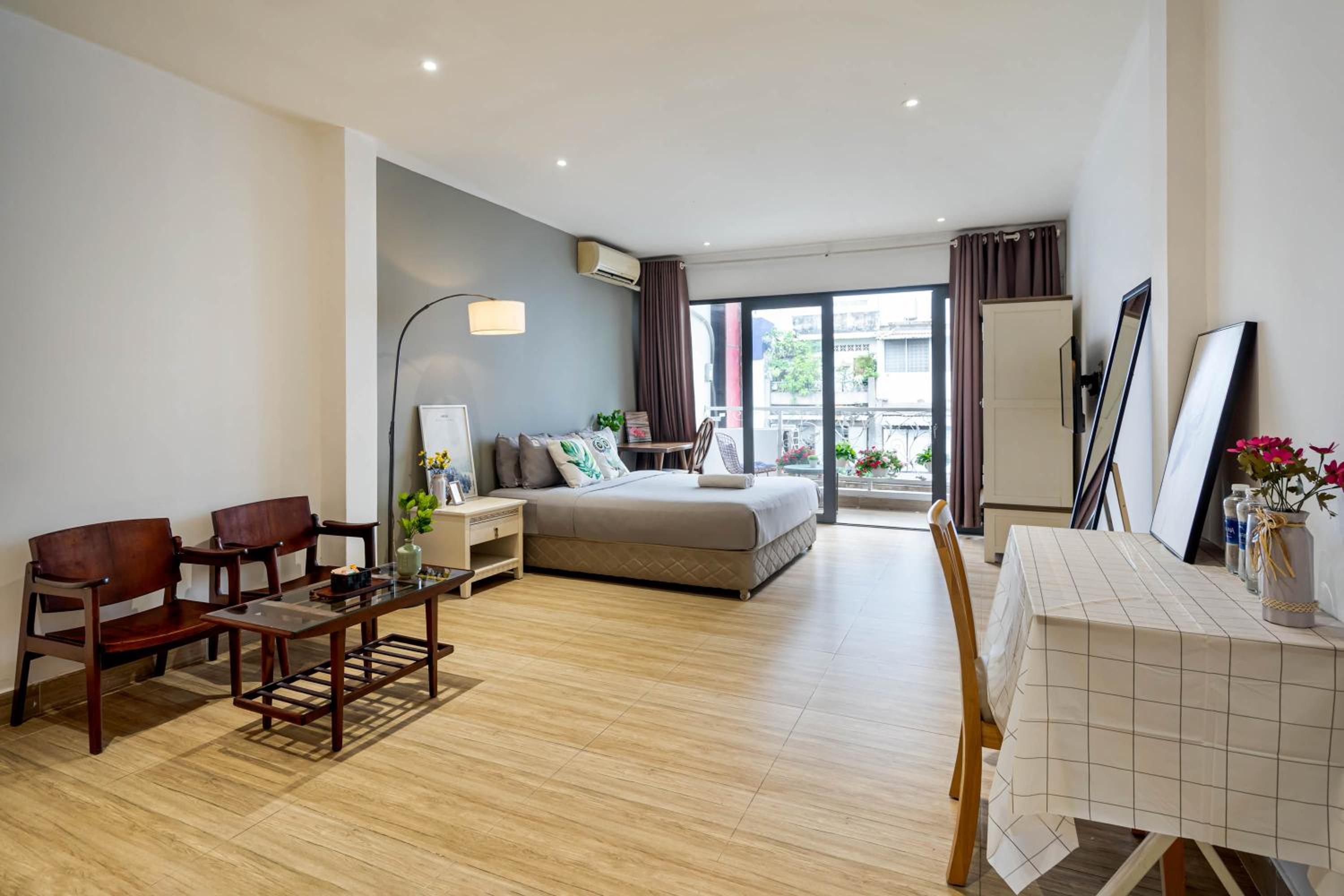 HOLO BEN THANH SAIGON Serviced HomeStay