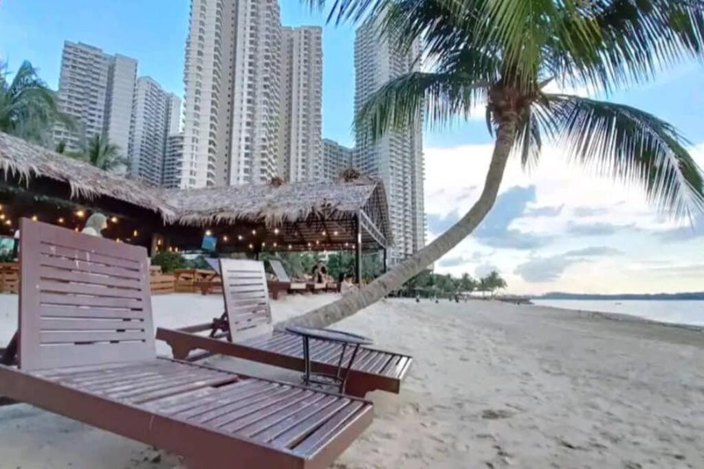 seaviews beach 9b 4-13pax ciq ksl johor bahru