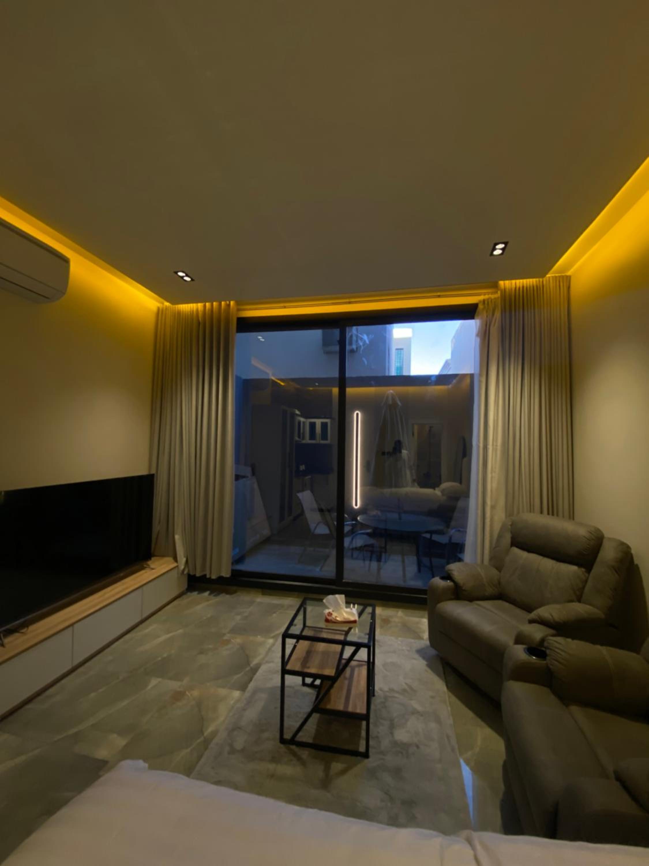 Luxury Boulevard Studio With Outdoor Area