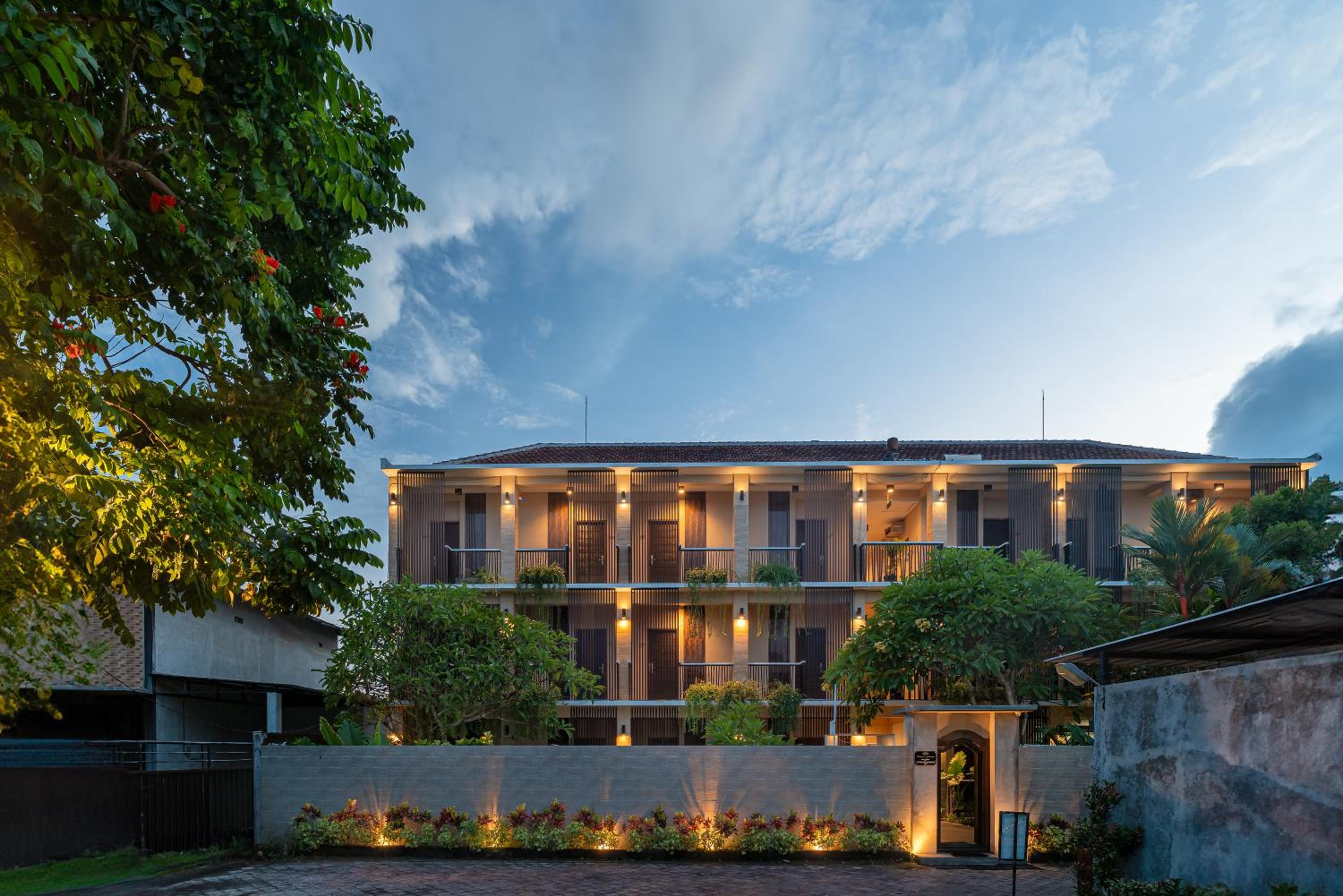 Hotel Dream @ Jimbaran - Image 1