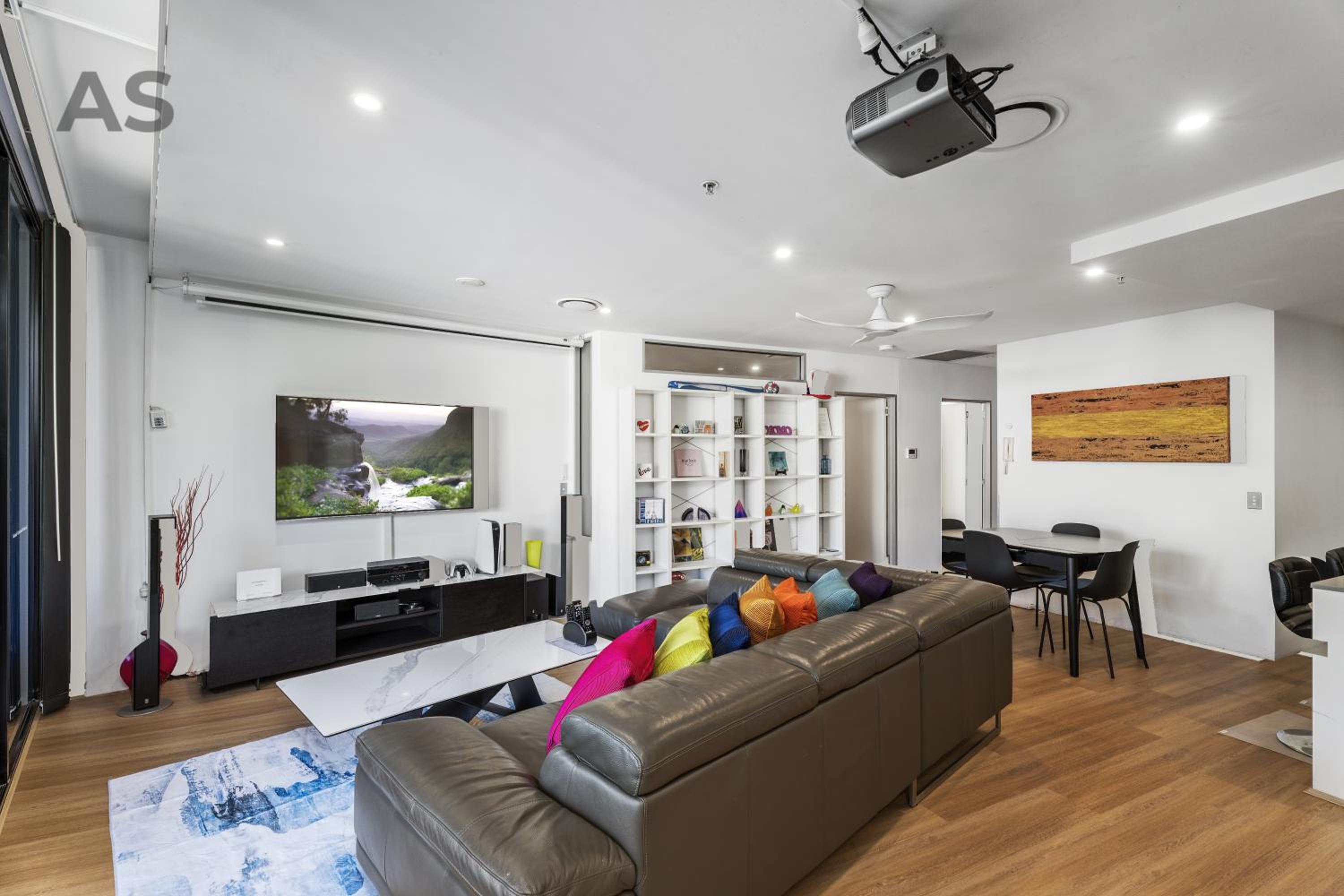 Circle on Cavill - Private Apartments - Apartment Stay photo 57 of 58