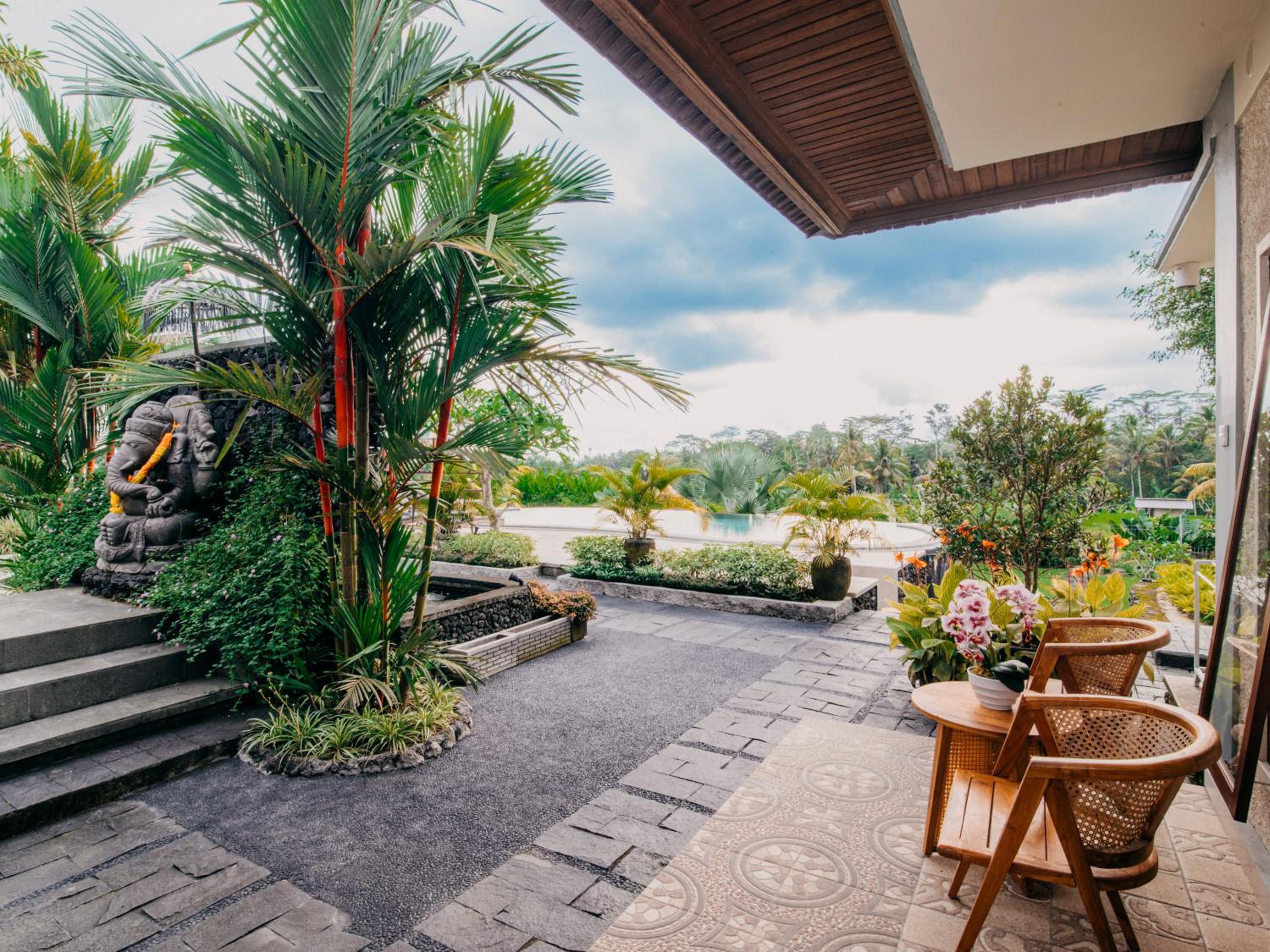 balance & terrace