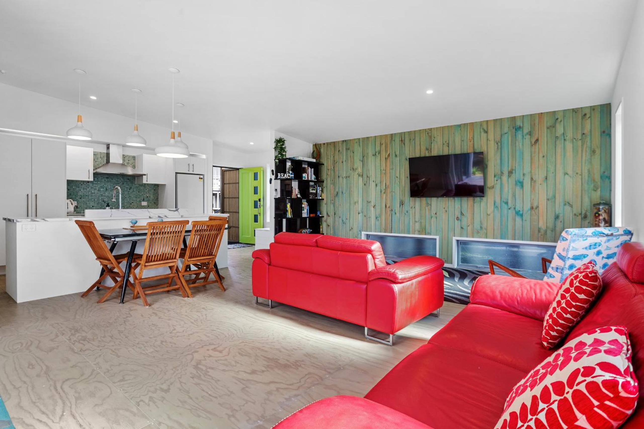 Serene on Seaforth - Waihi Beach Holiday Home view 3