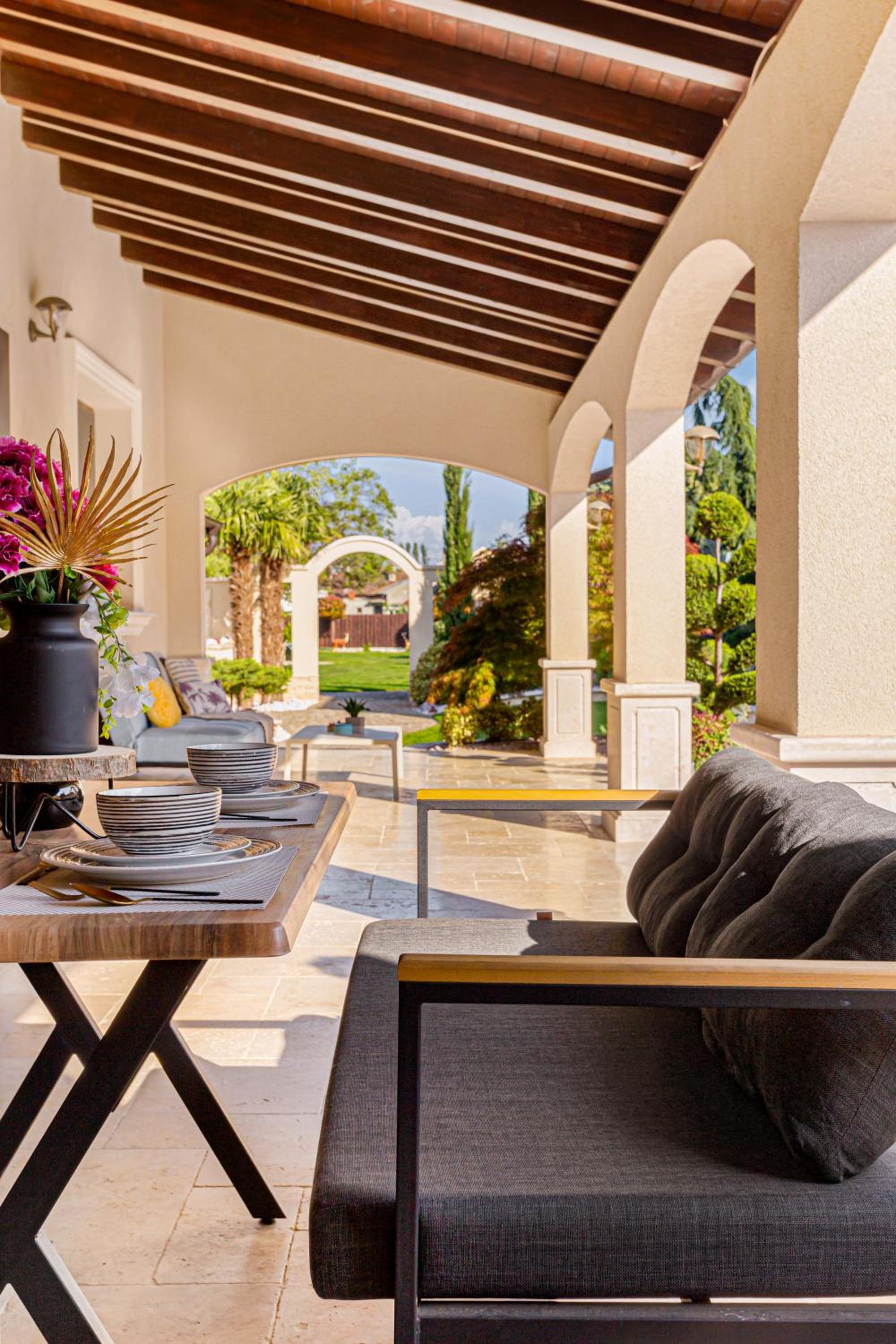 Sika Grand Palladium Garden & Spa Central Apartment - cazare Arad - self check in