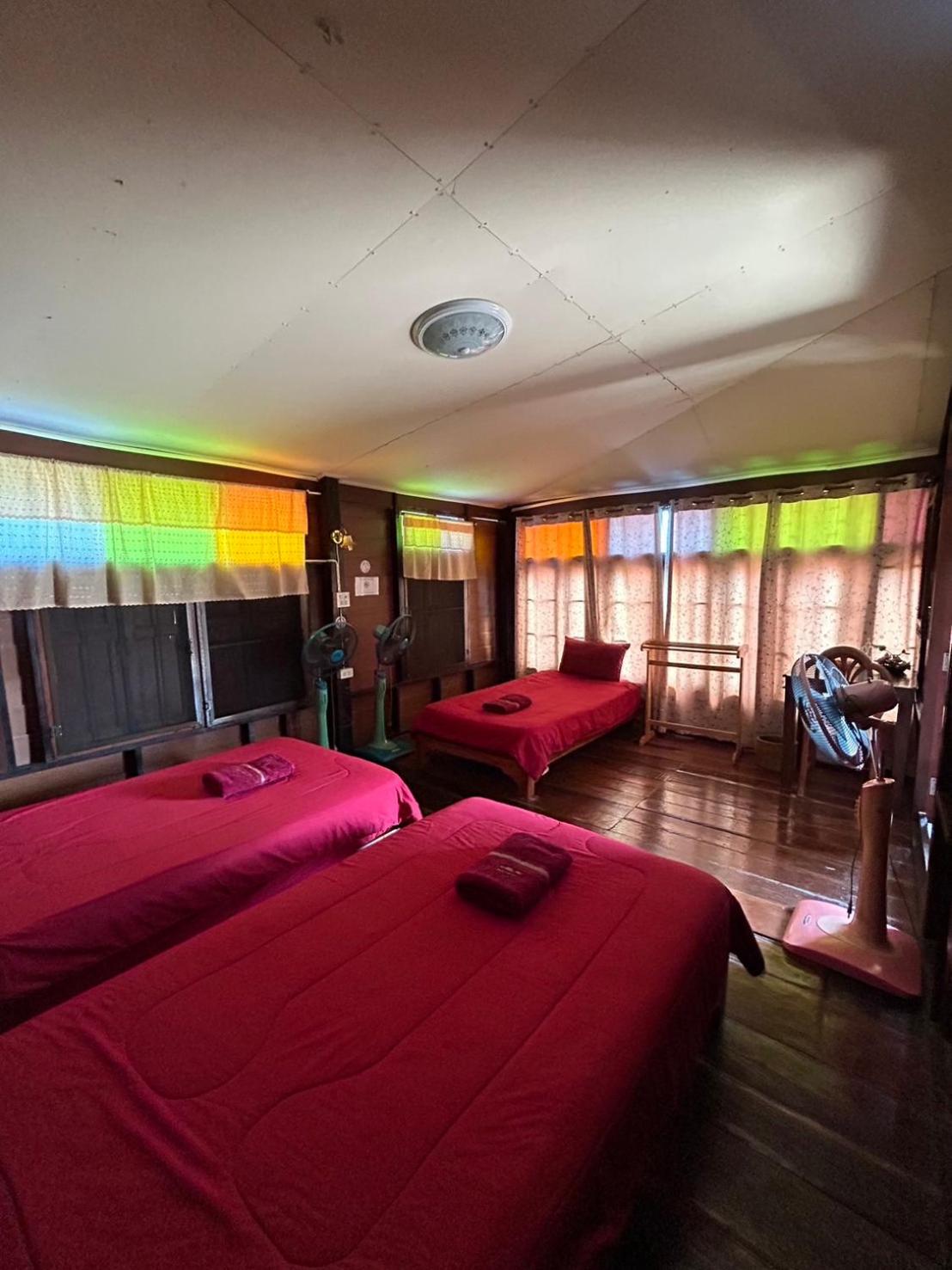 Baan Are Gong Riverside Homestay