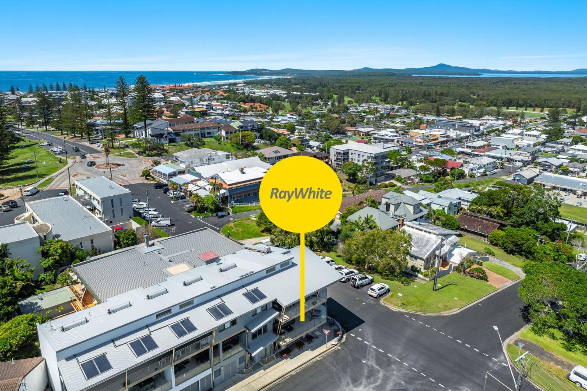 Pilotage 1 - Style, Views & Perfect Location - Holiday Yamba
