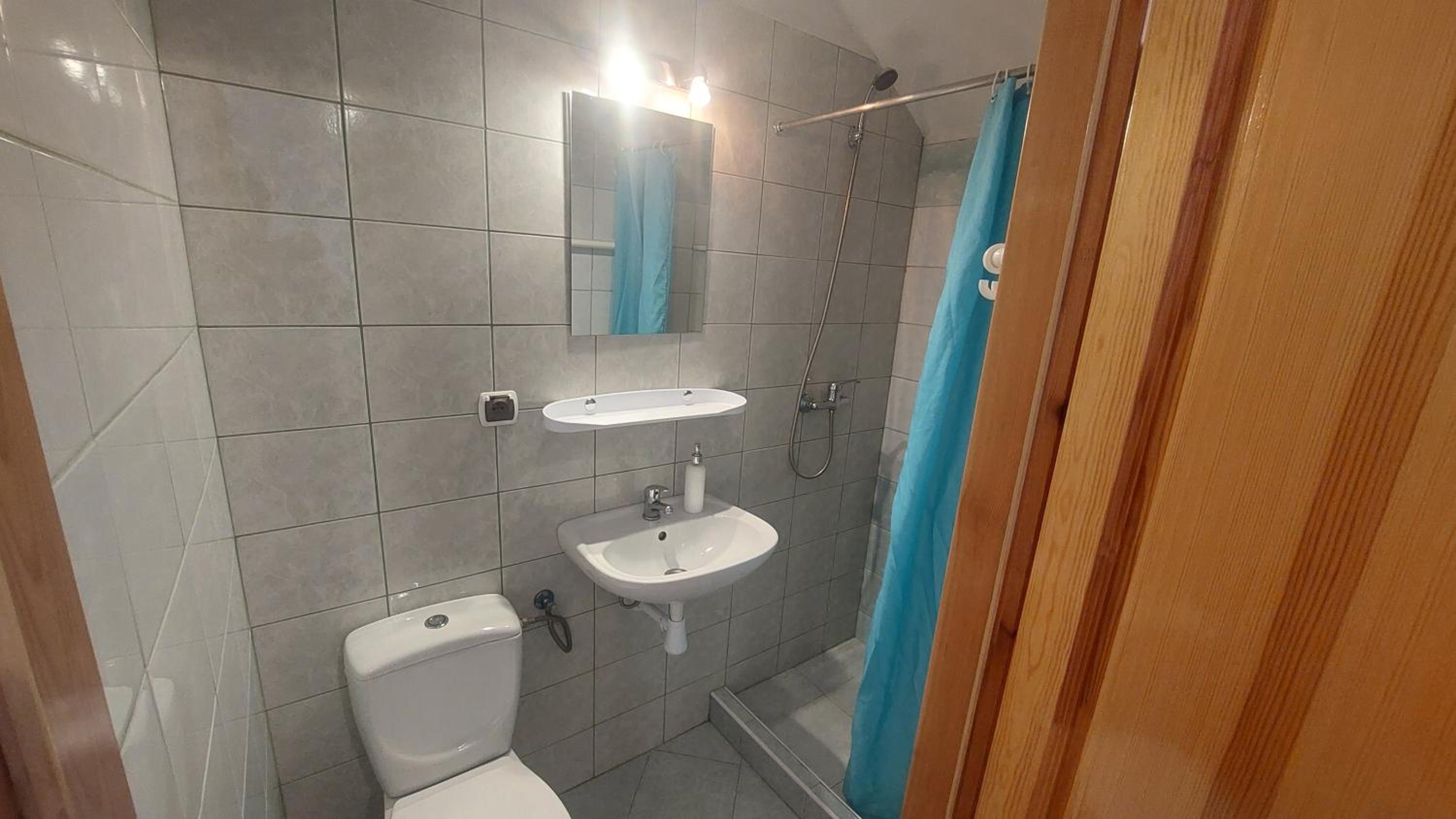 Photo 32