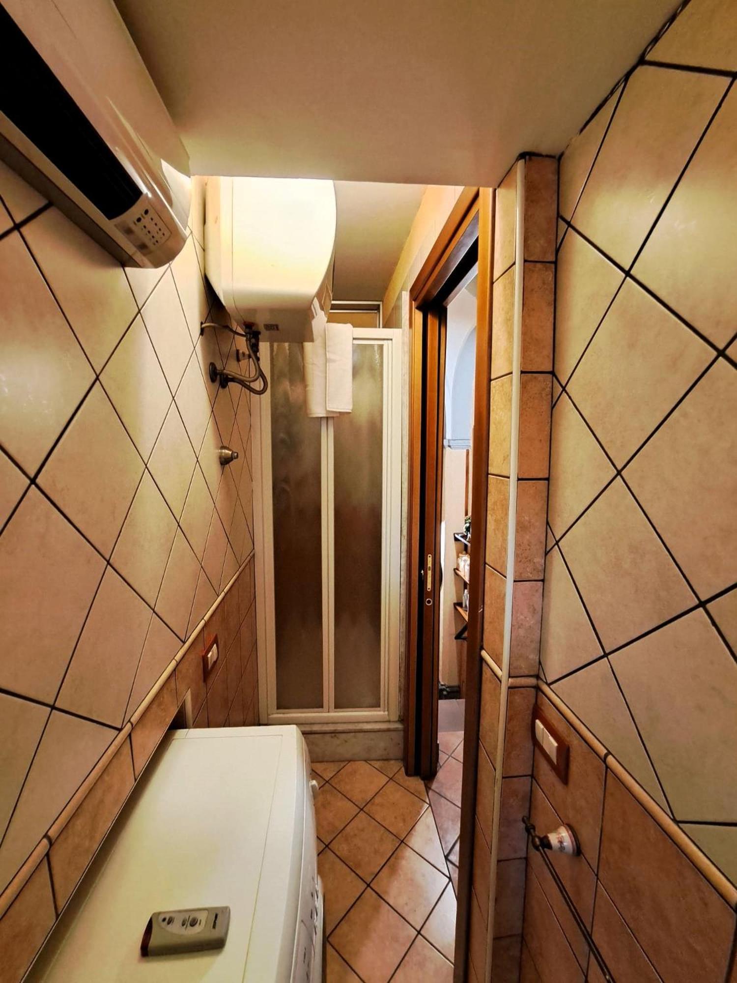 INTERNO 13, nel cuore di Napoli