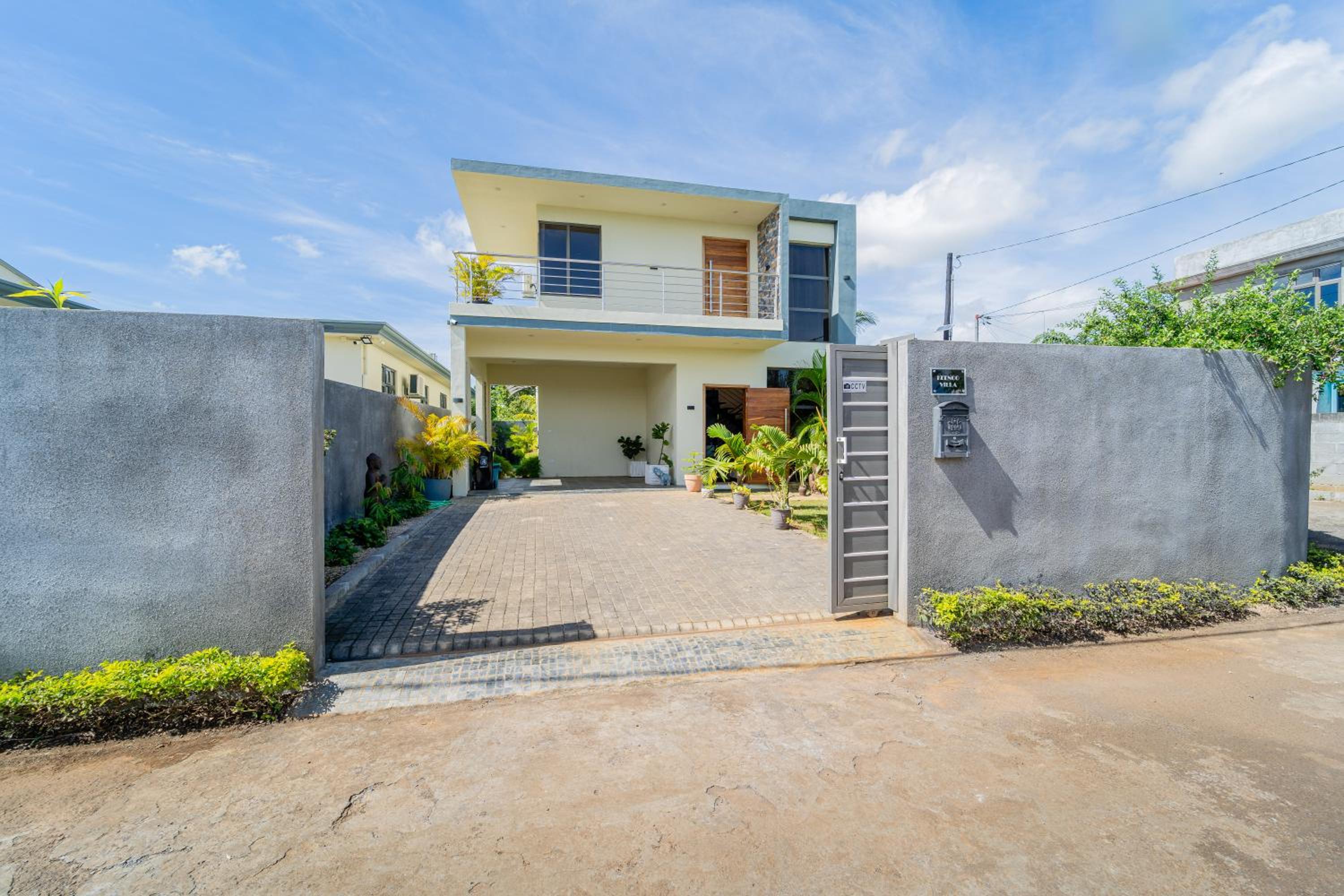 Keenoo Villa - An elegant villa in a calm area view 3