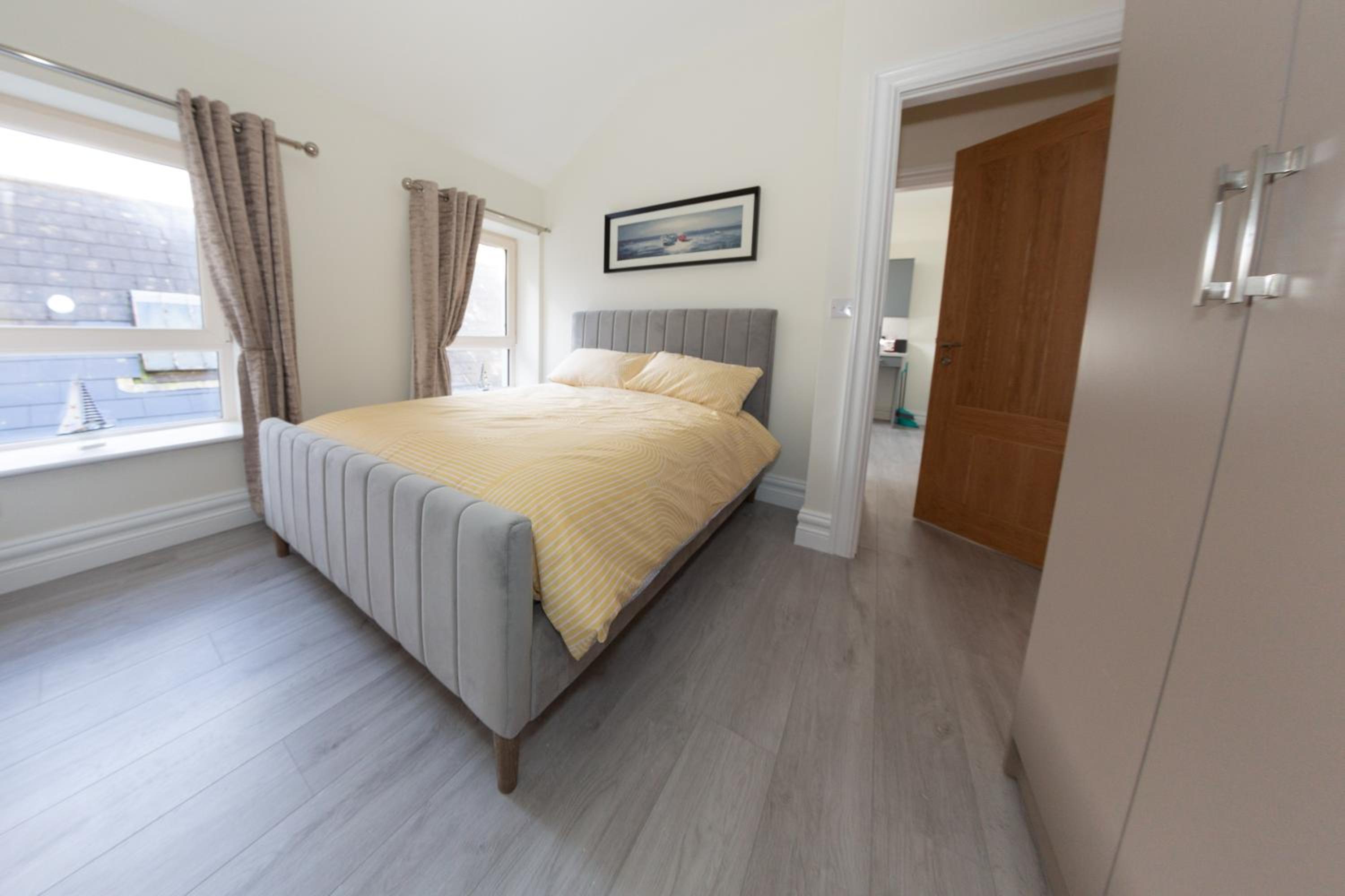 Unit 1 Island View Apartments - Town Centre Walk To Everything view 2