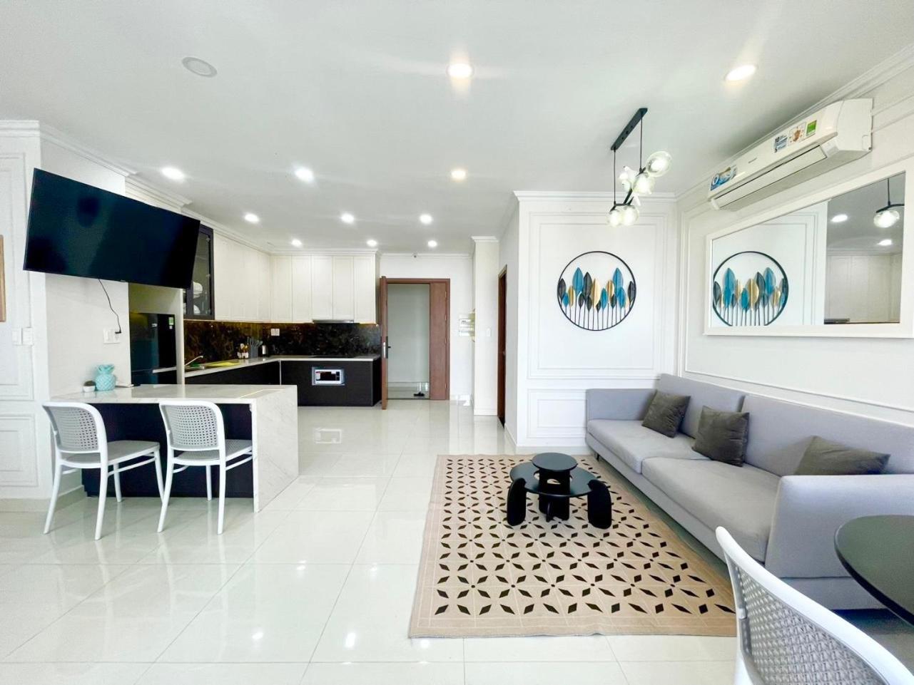 The Luxury GRAND RIVERSIDE Apartment City Center