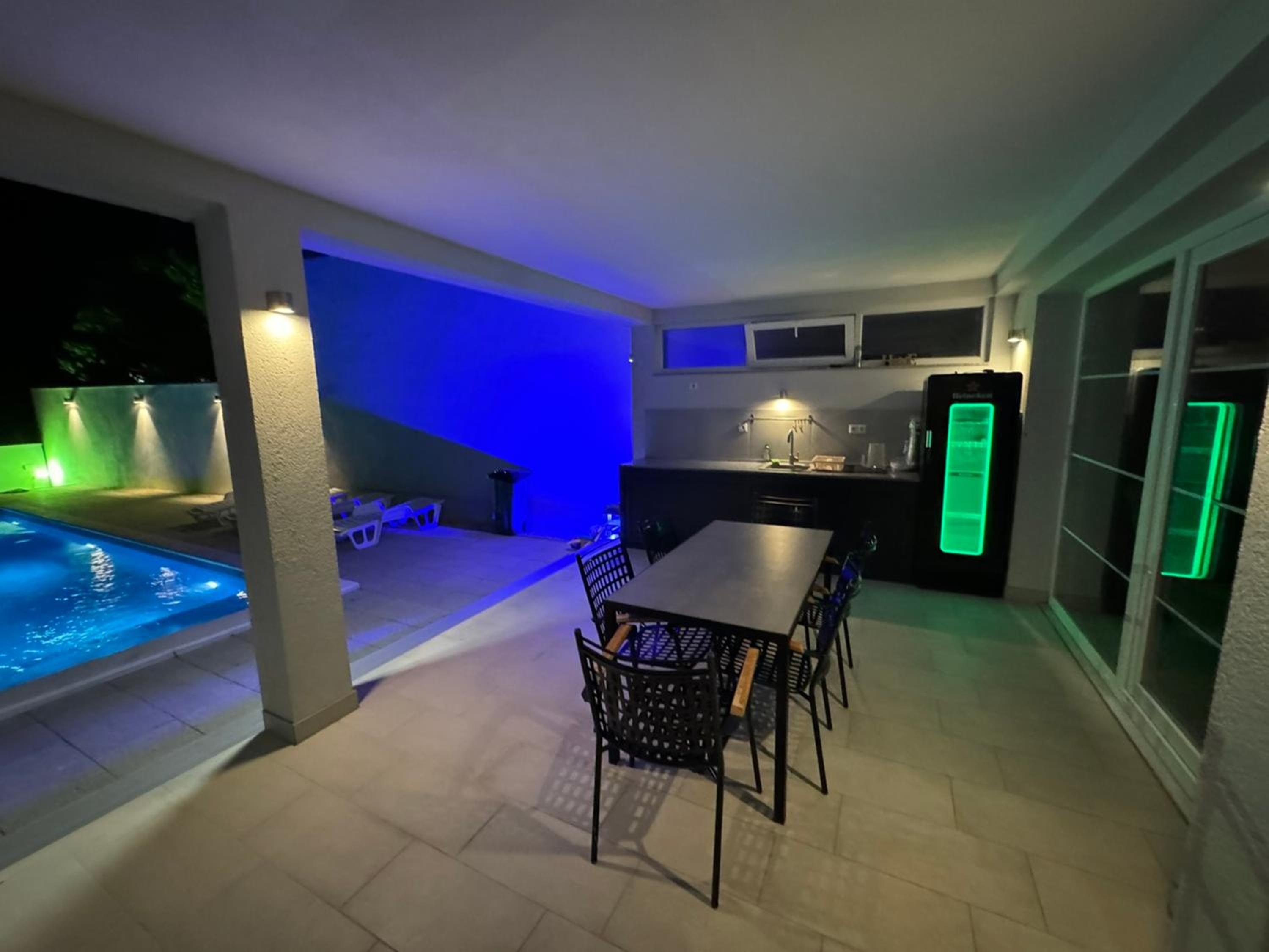 Villa Aqua