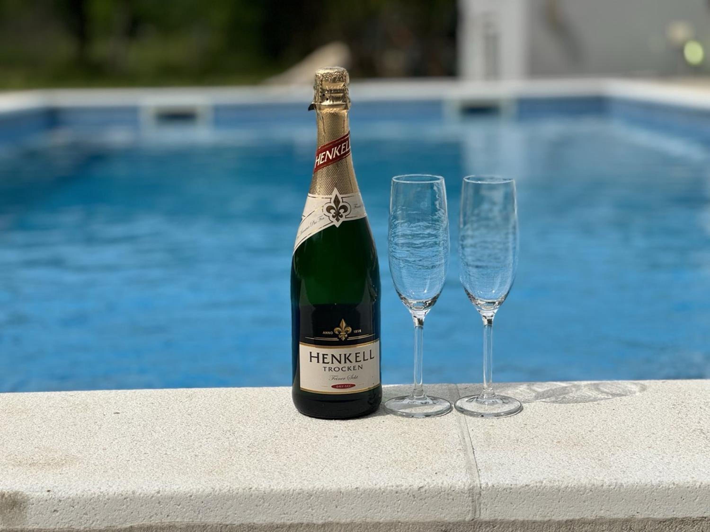 Villa Aqua