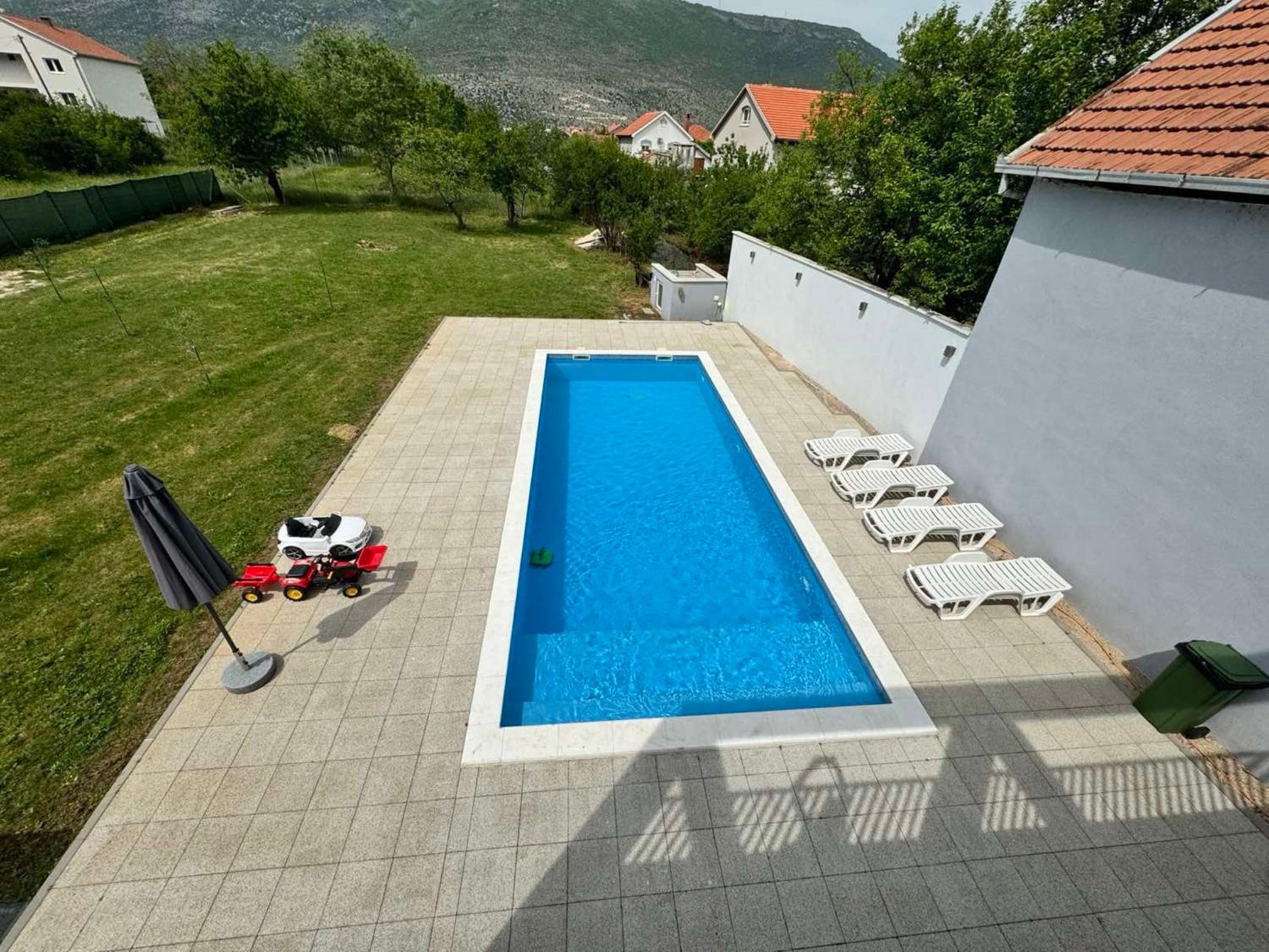 Villa Aqua