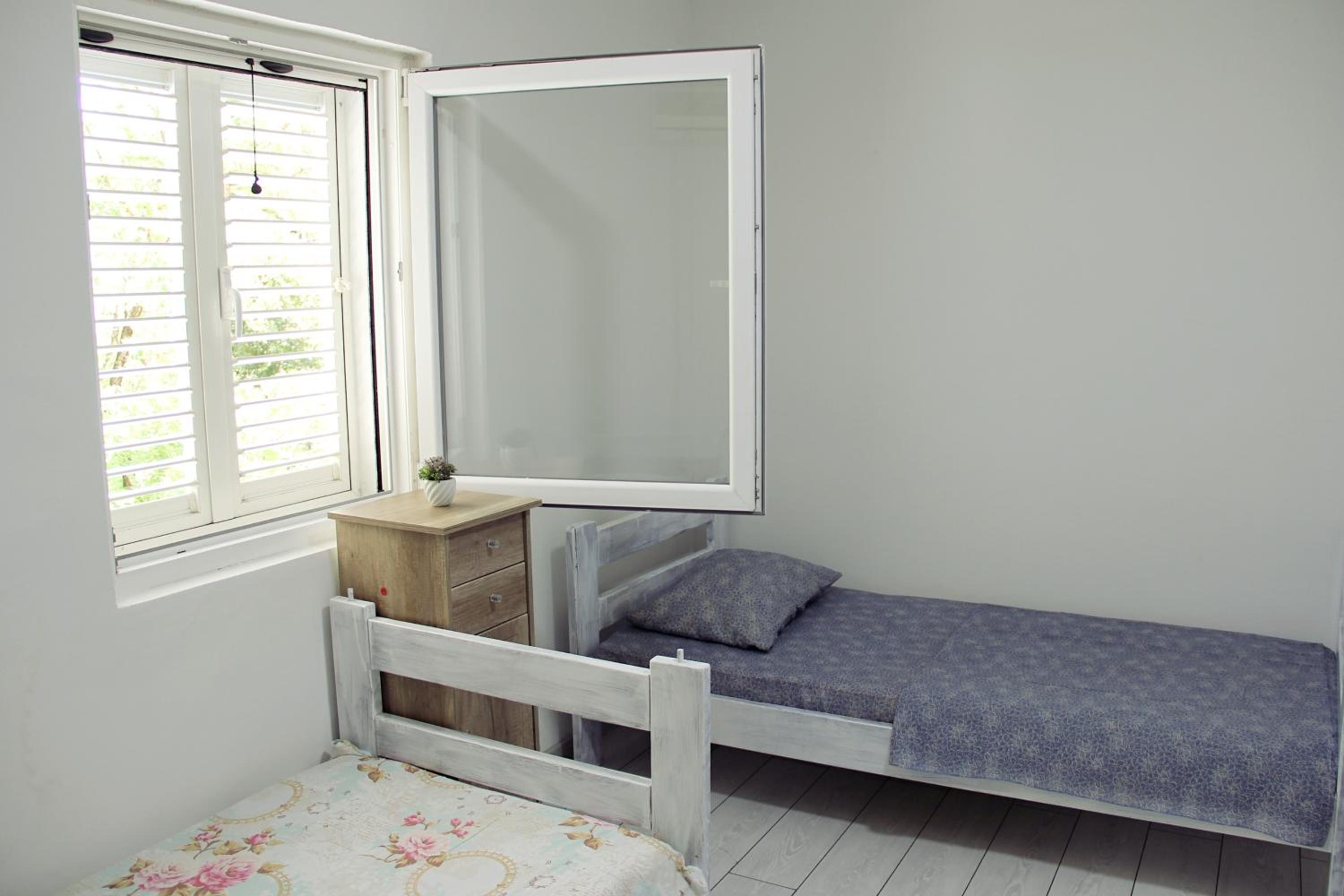 Central Location Apartment Amigo view 4