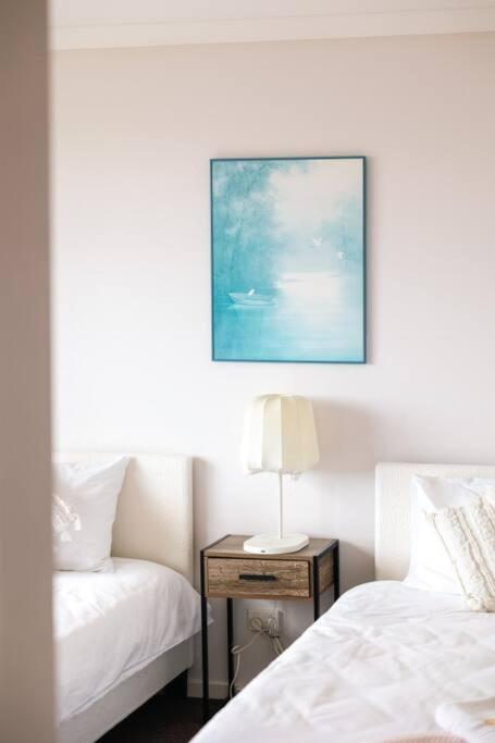 StayAU 5BR Contemporary Getaway Point Cook