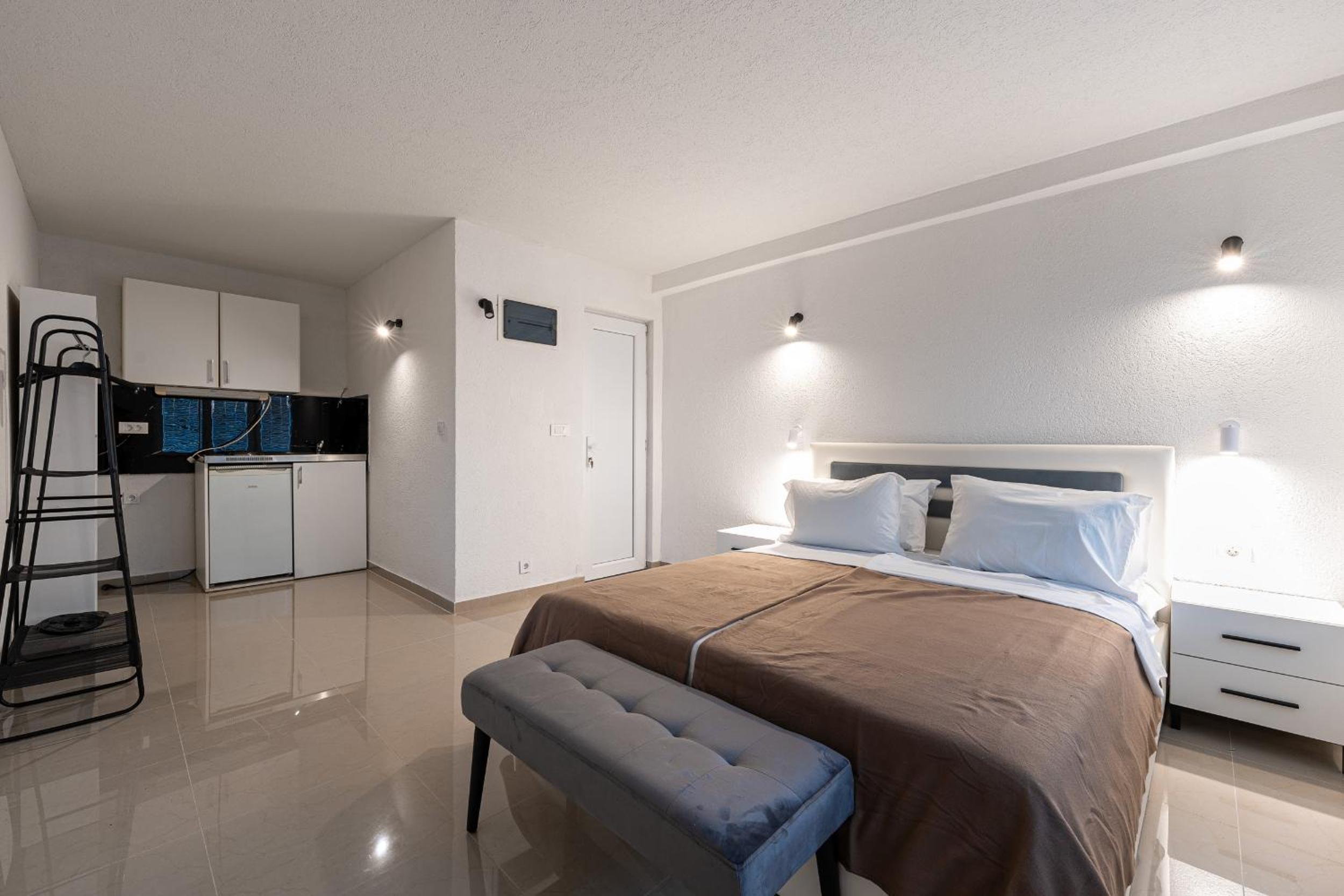 Regina Residence