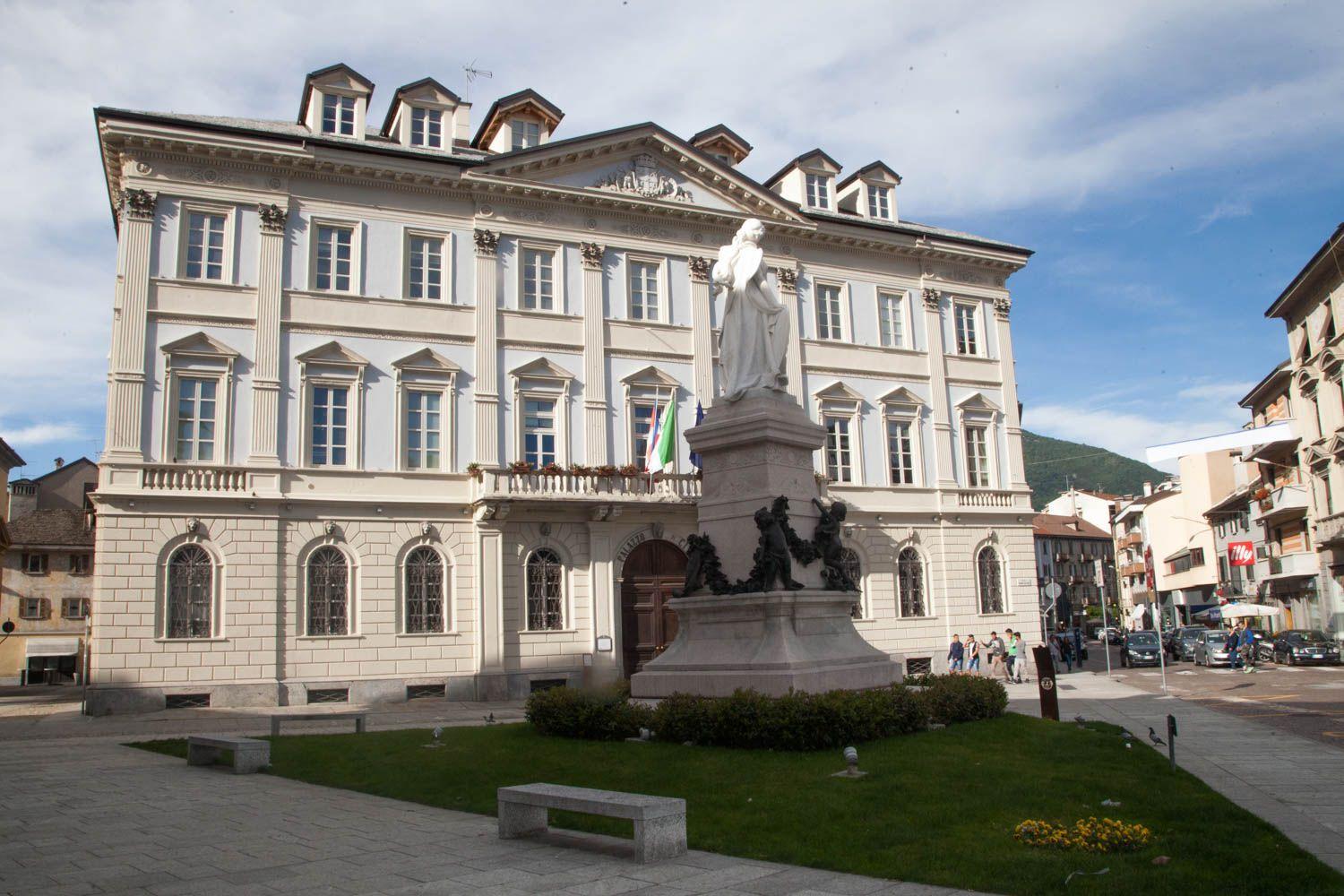 Casa Dell'Edera - Holiday Apartment in Domodossola view 2