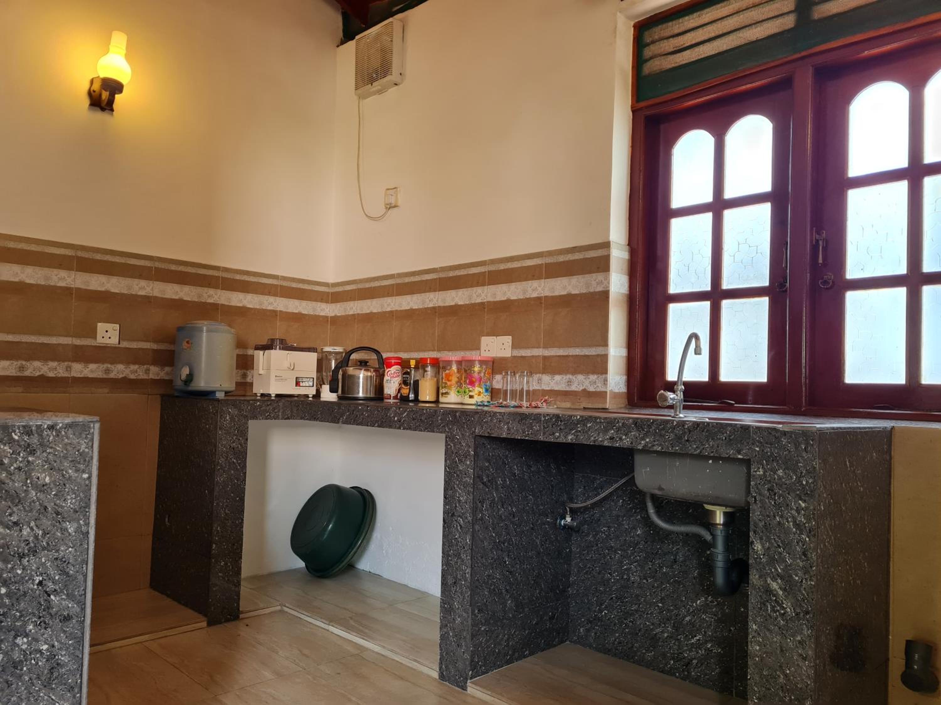 Ama HomeStay Guest Colombo view 3