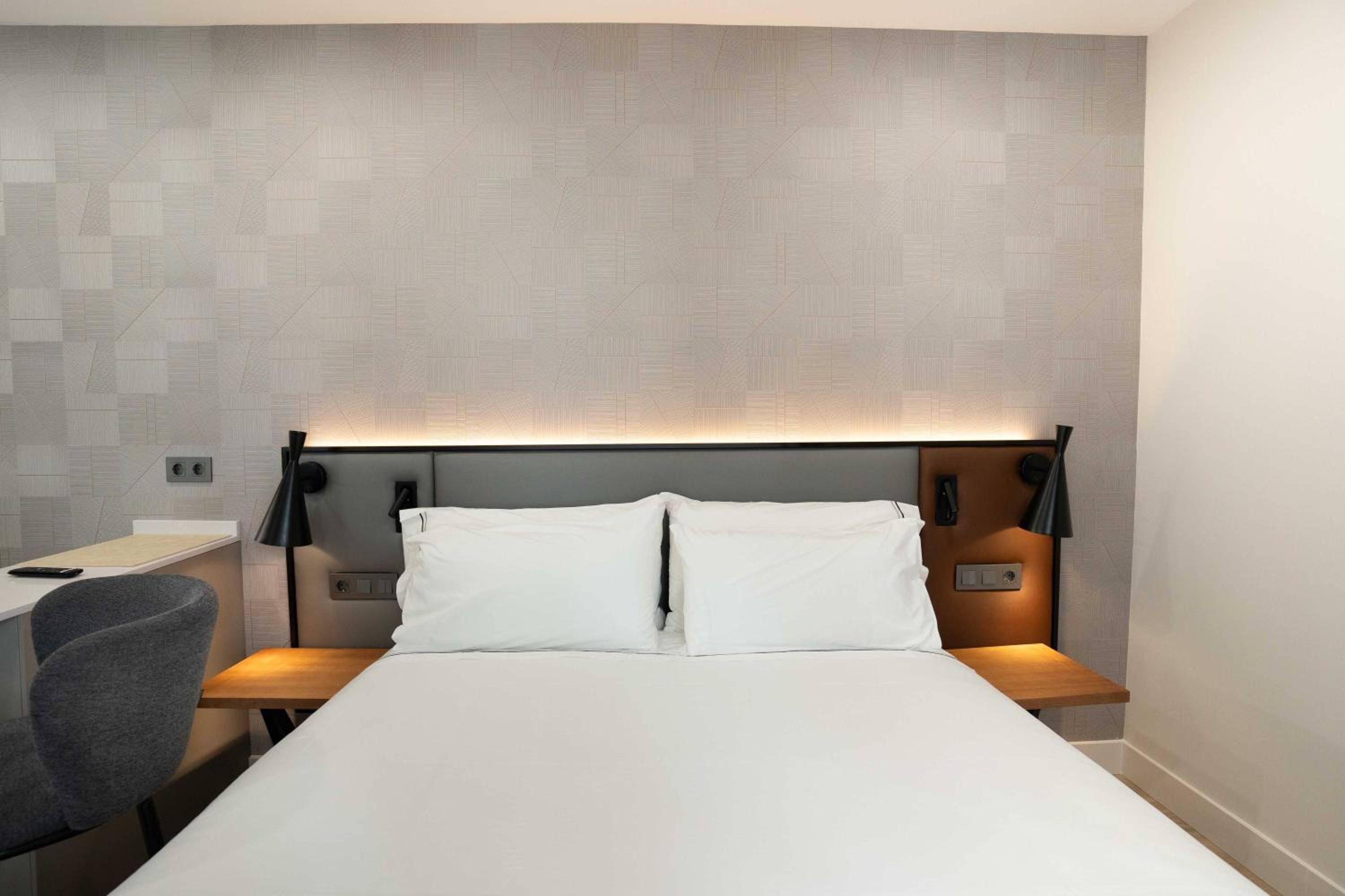 Prisma Suites