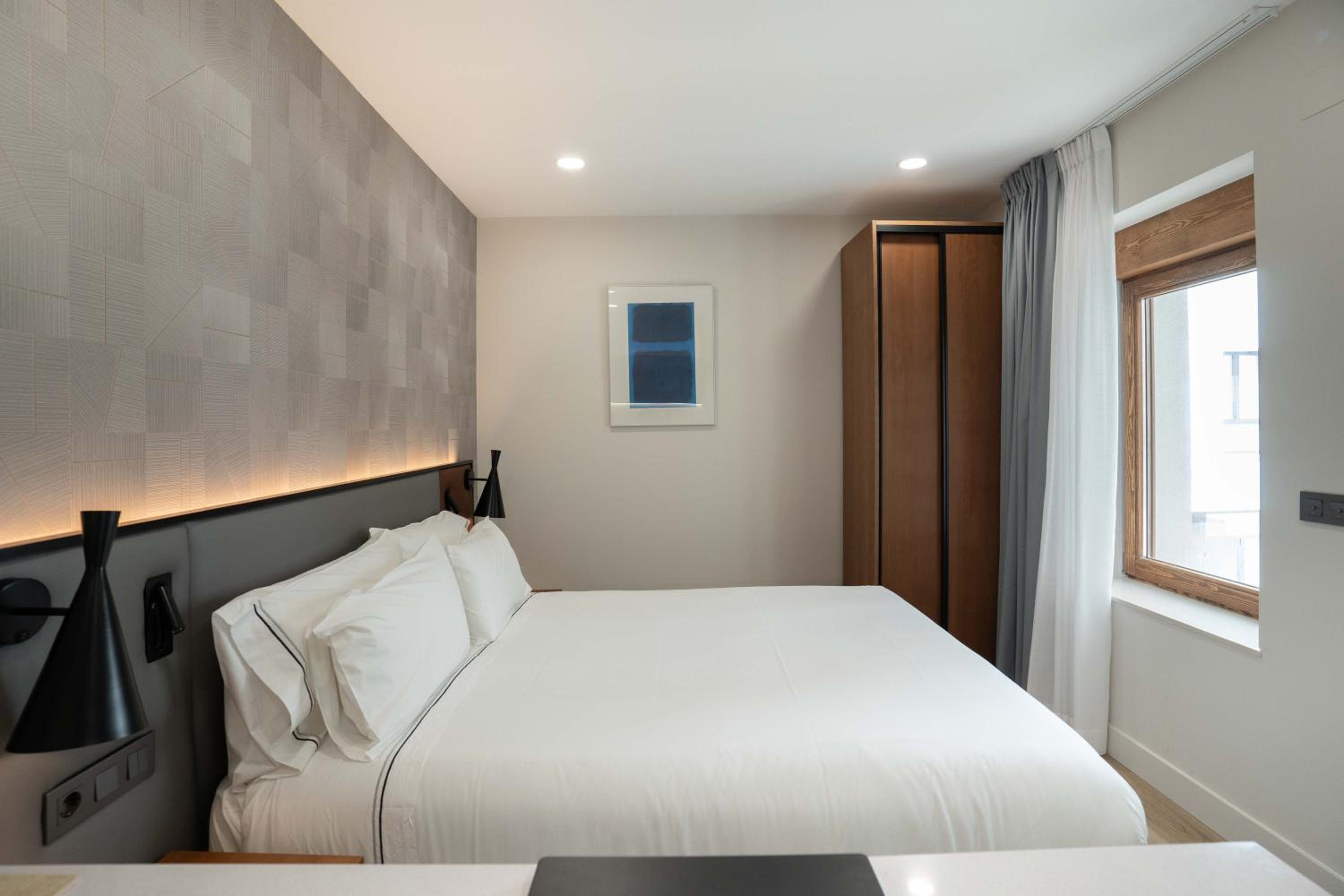 Prisma Suites
