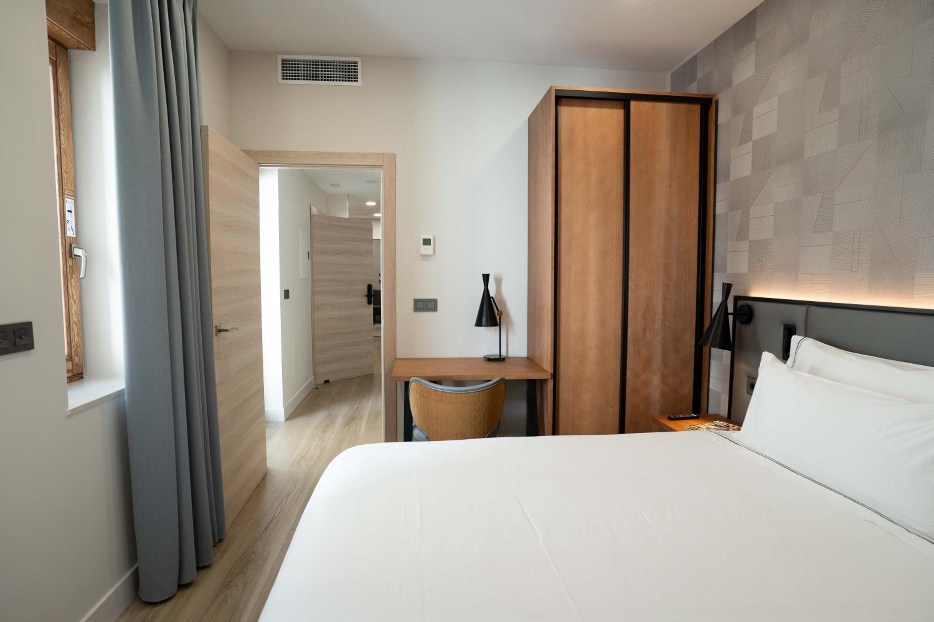 Prisma Suites
