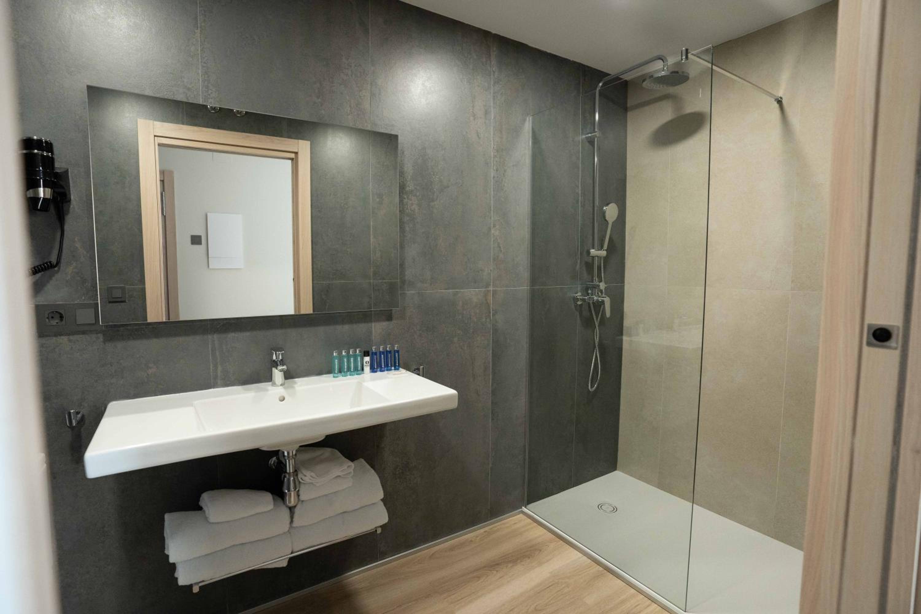 Prisma Suites