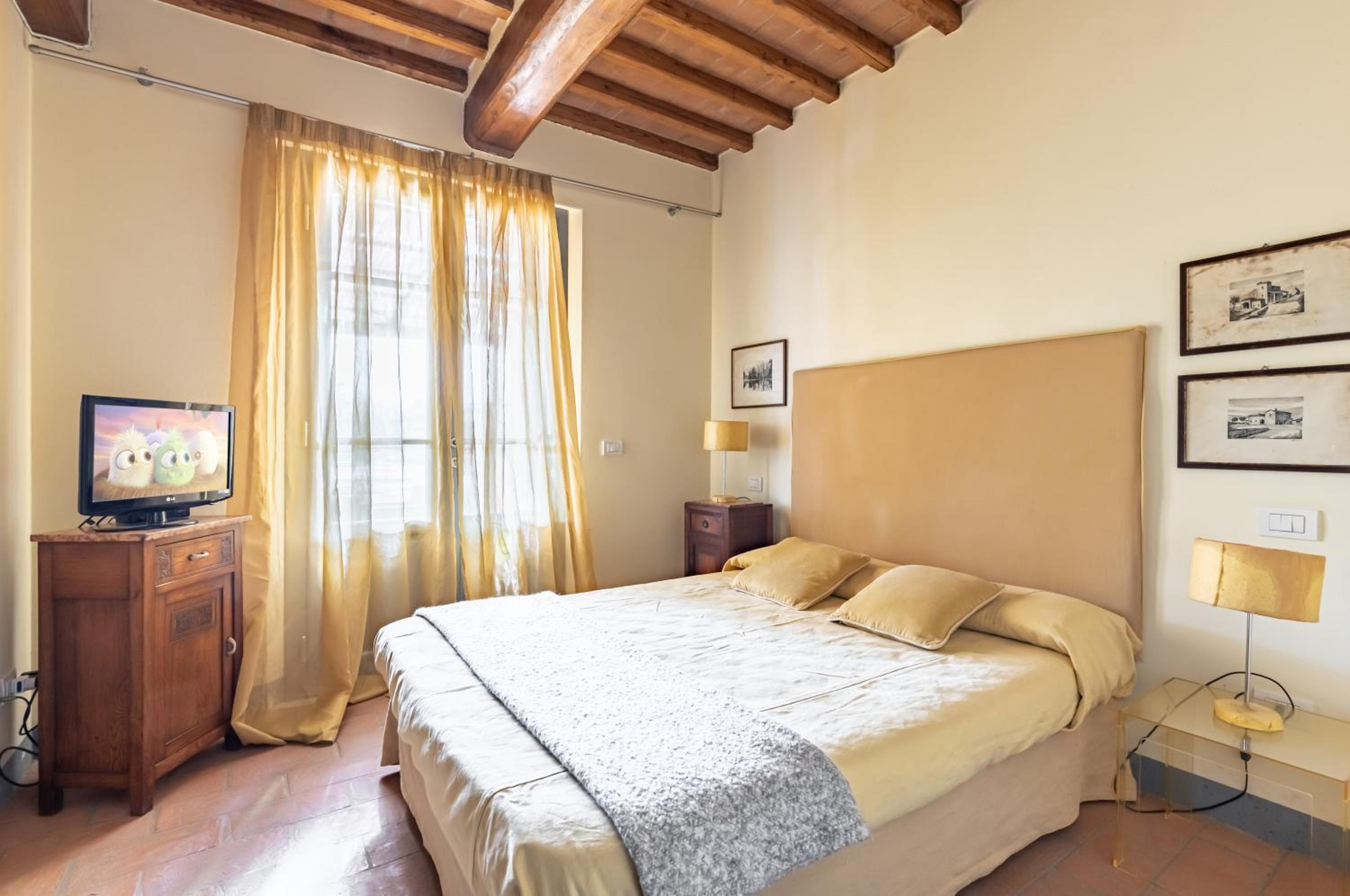 GuestHost - Residence La Mandolata Apartments W Pool & Parking! view 4