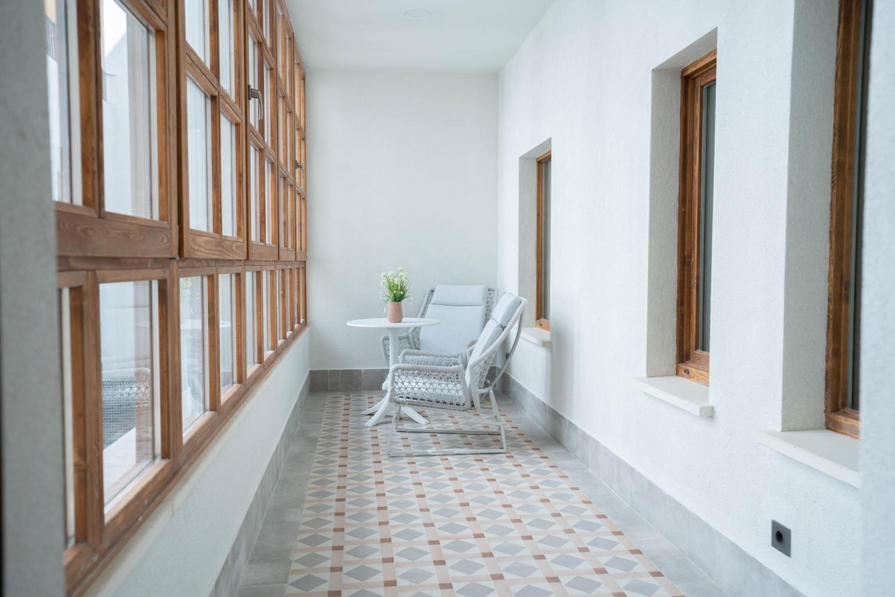 Prisma Suites