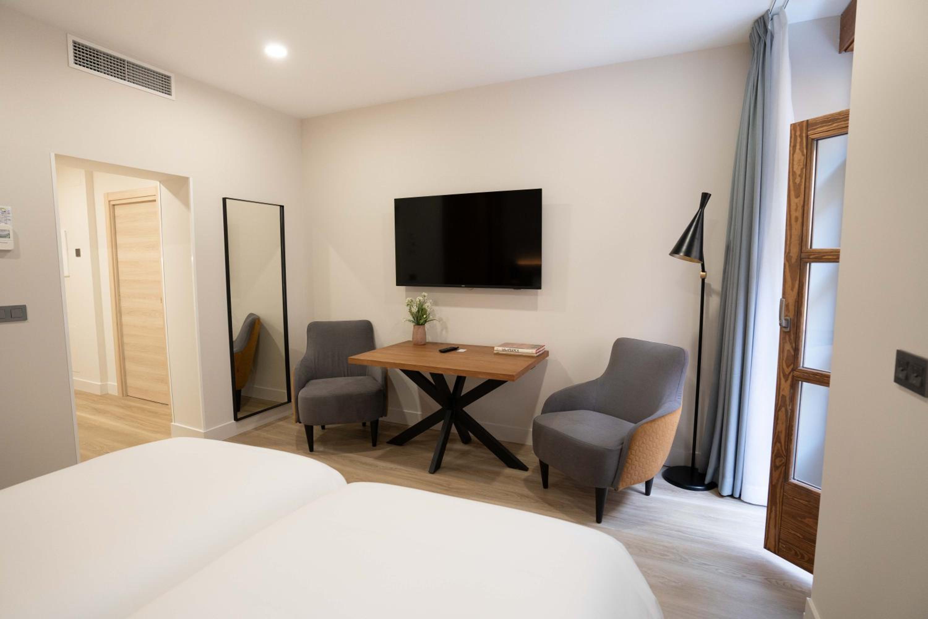 Prisma Suites