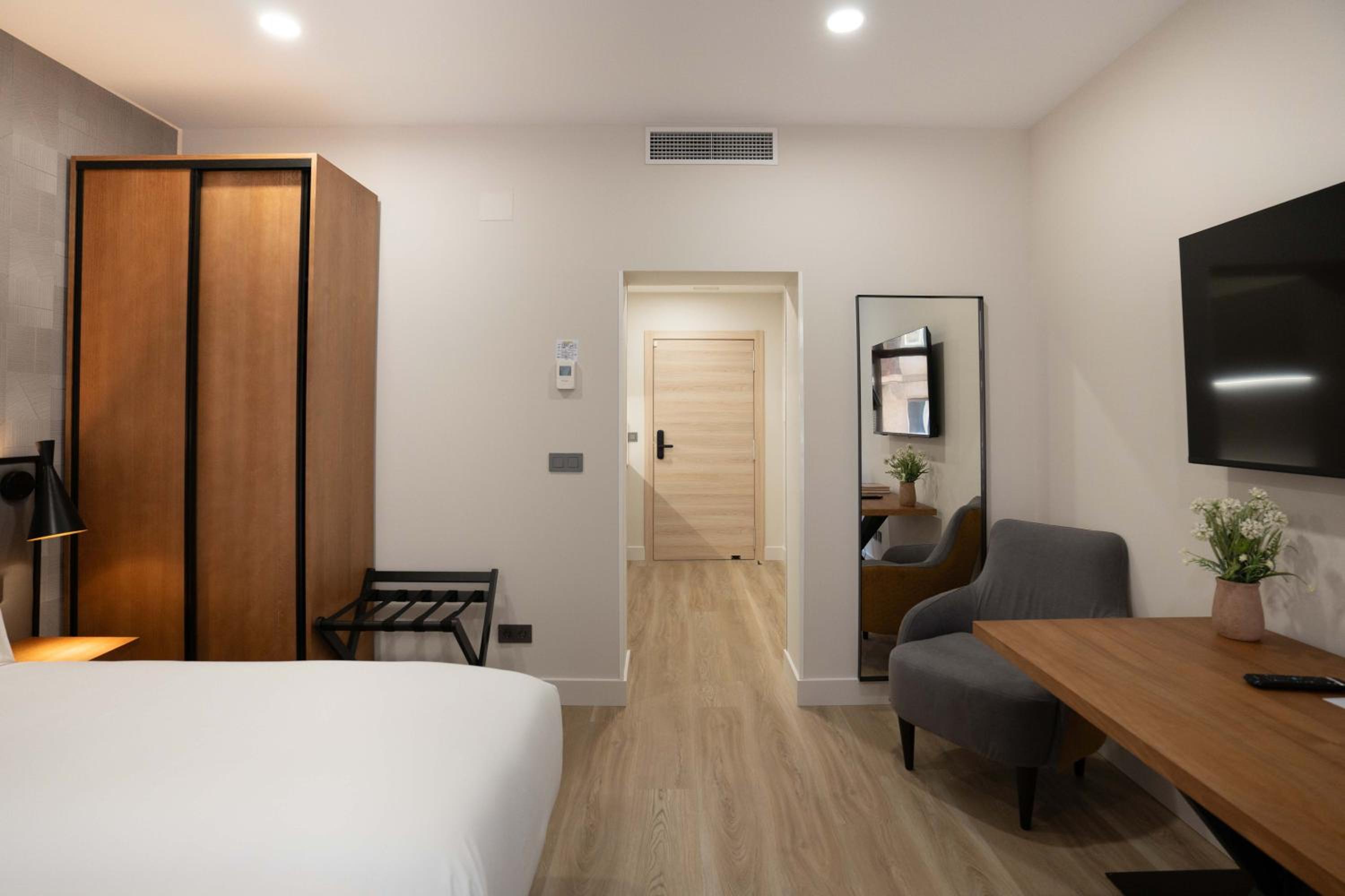 Prisma Suites