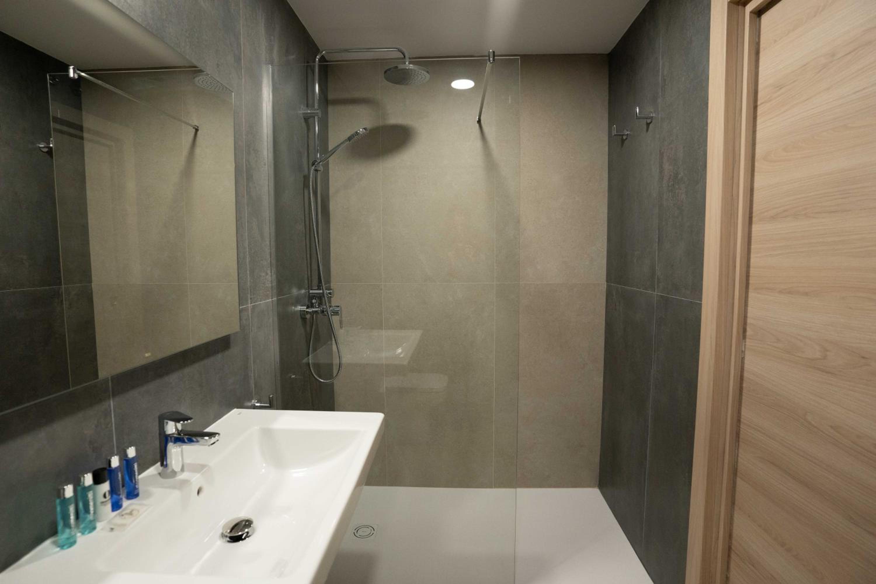 Prisma Suites