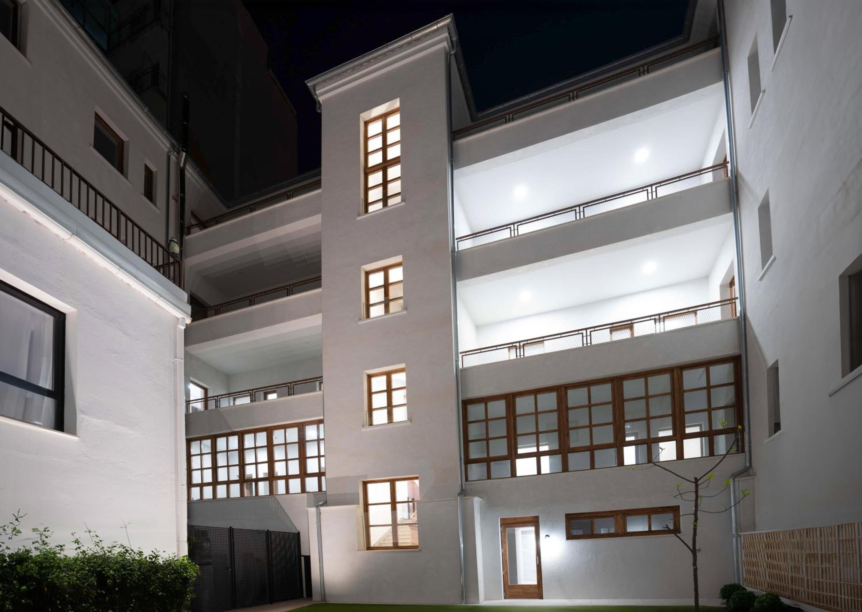 Prisma Suites