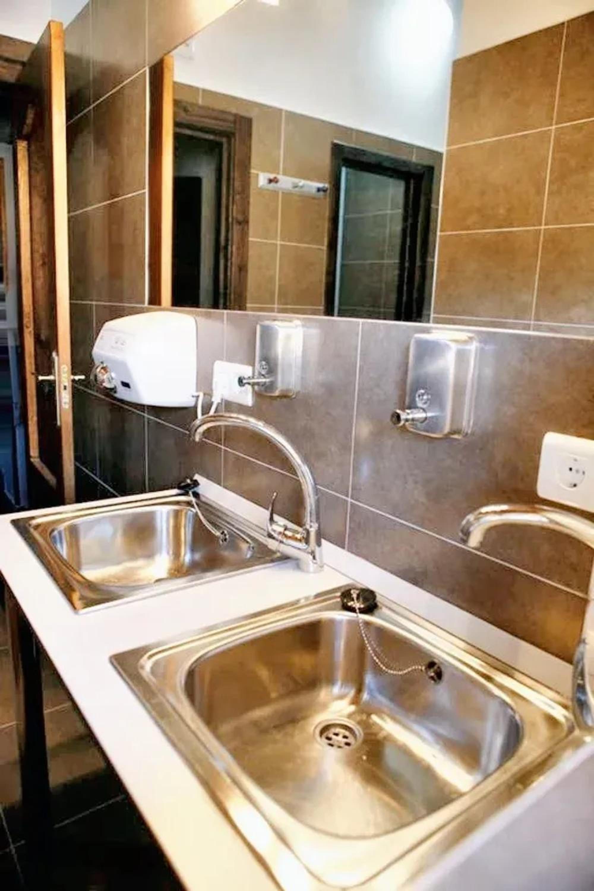 Spacious and Modern House in Cardeñuela Riopico