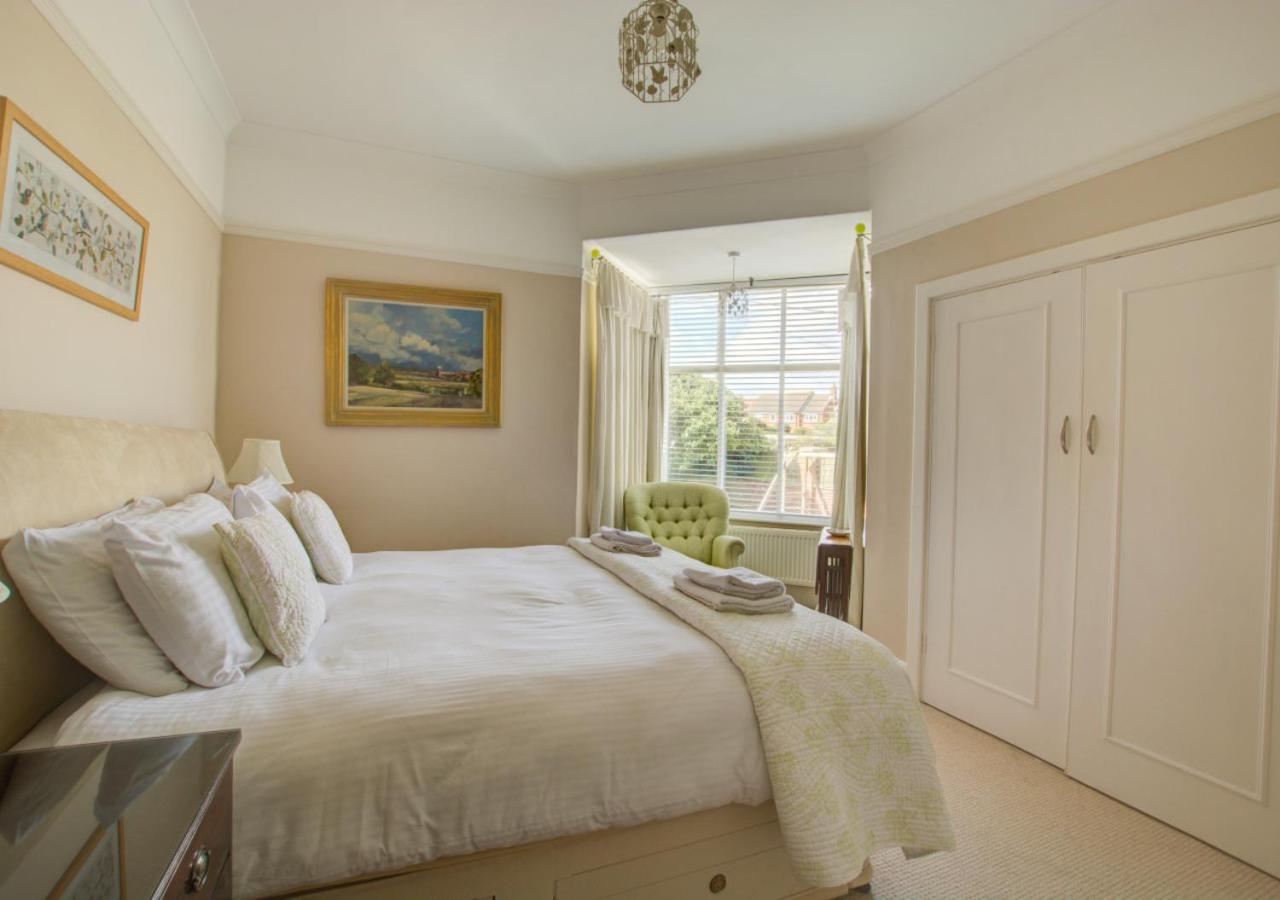 4 Bed in Old Hunstanton oc-1809
