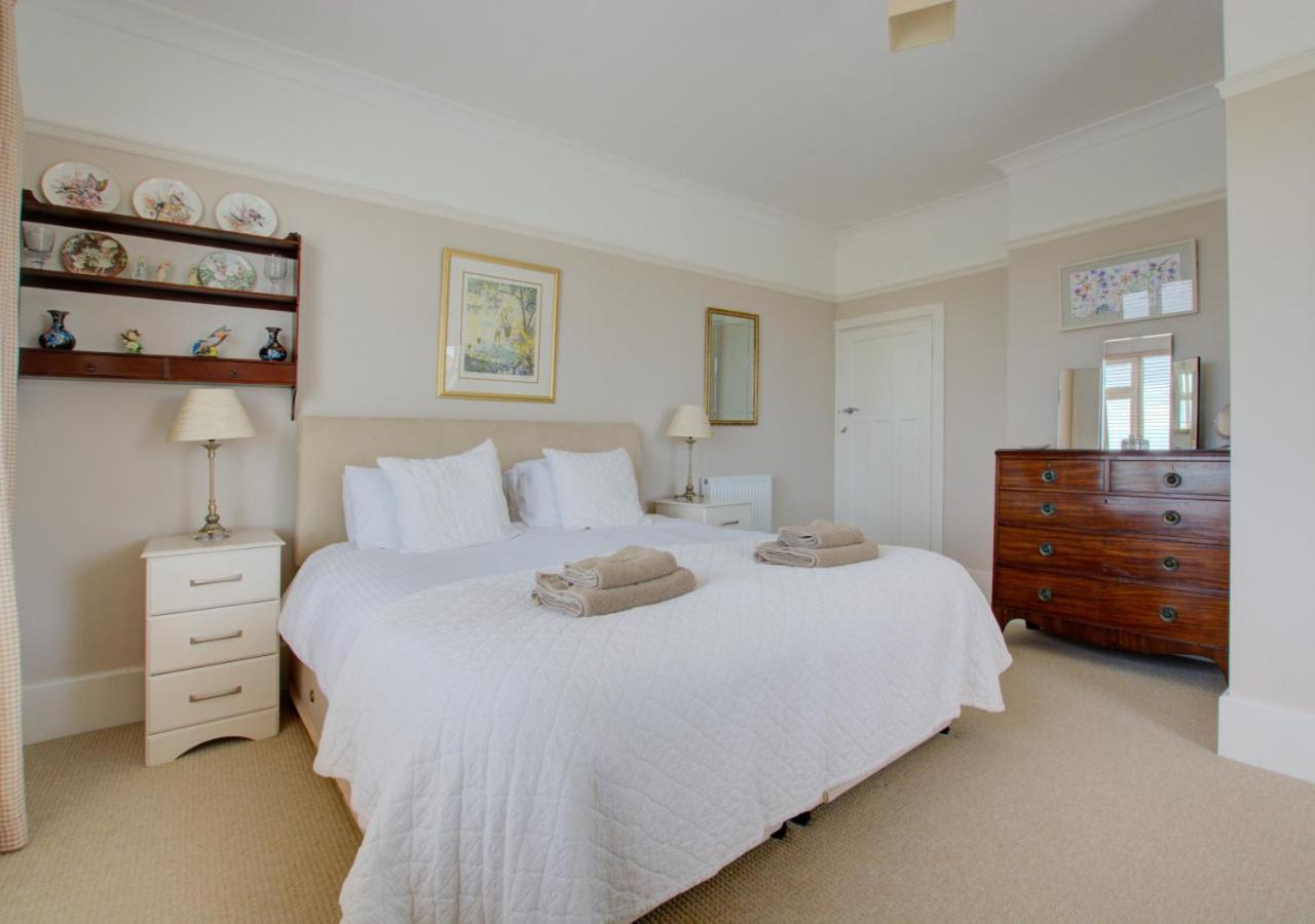 4 Bed in Old Hunstanton oc-1809