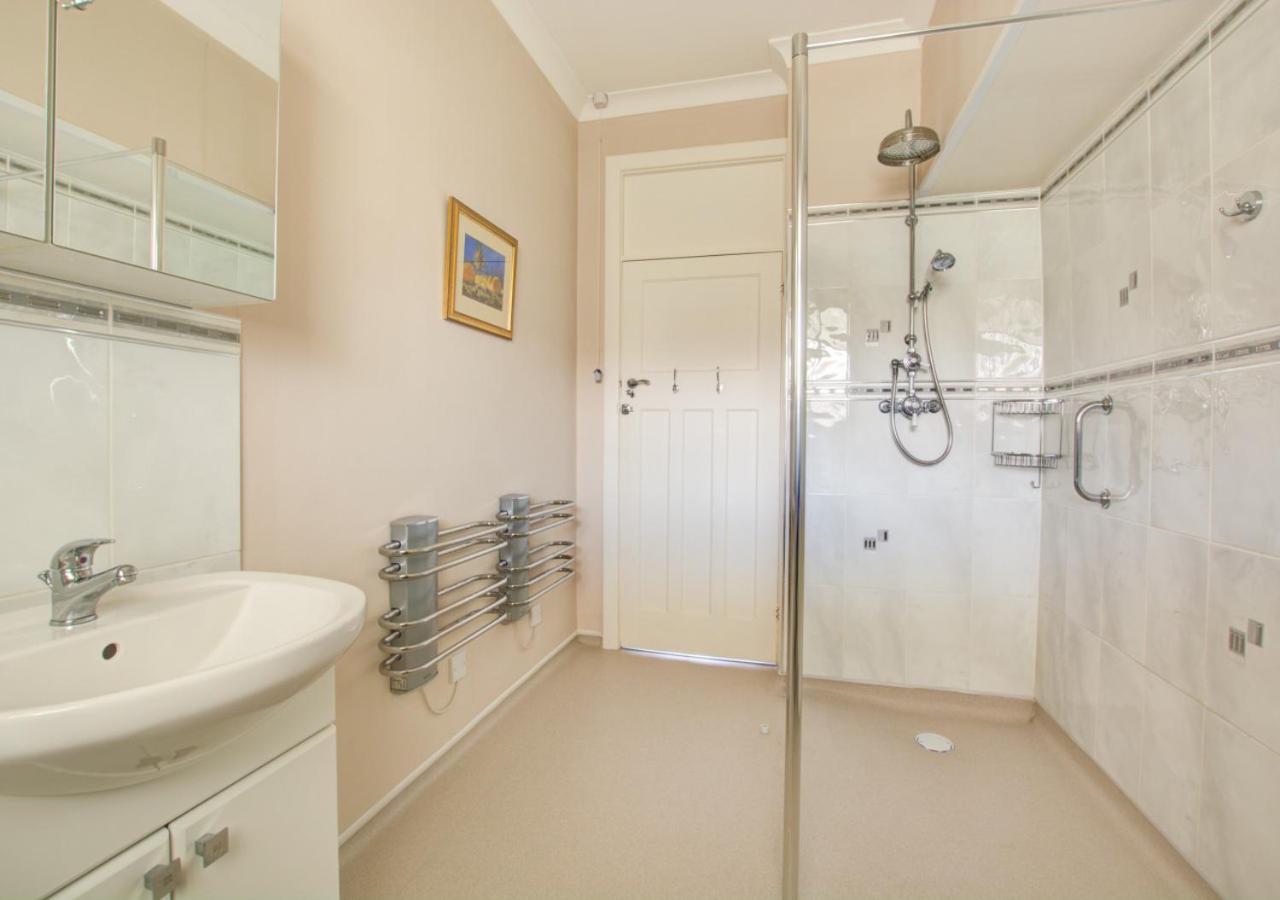 4 Bed in Old Hunstanton oc-1809