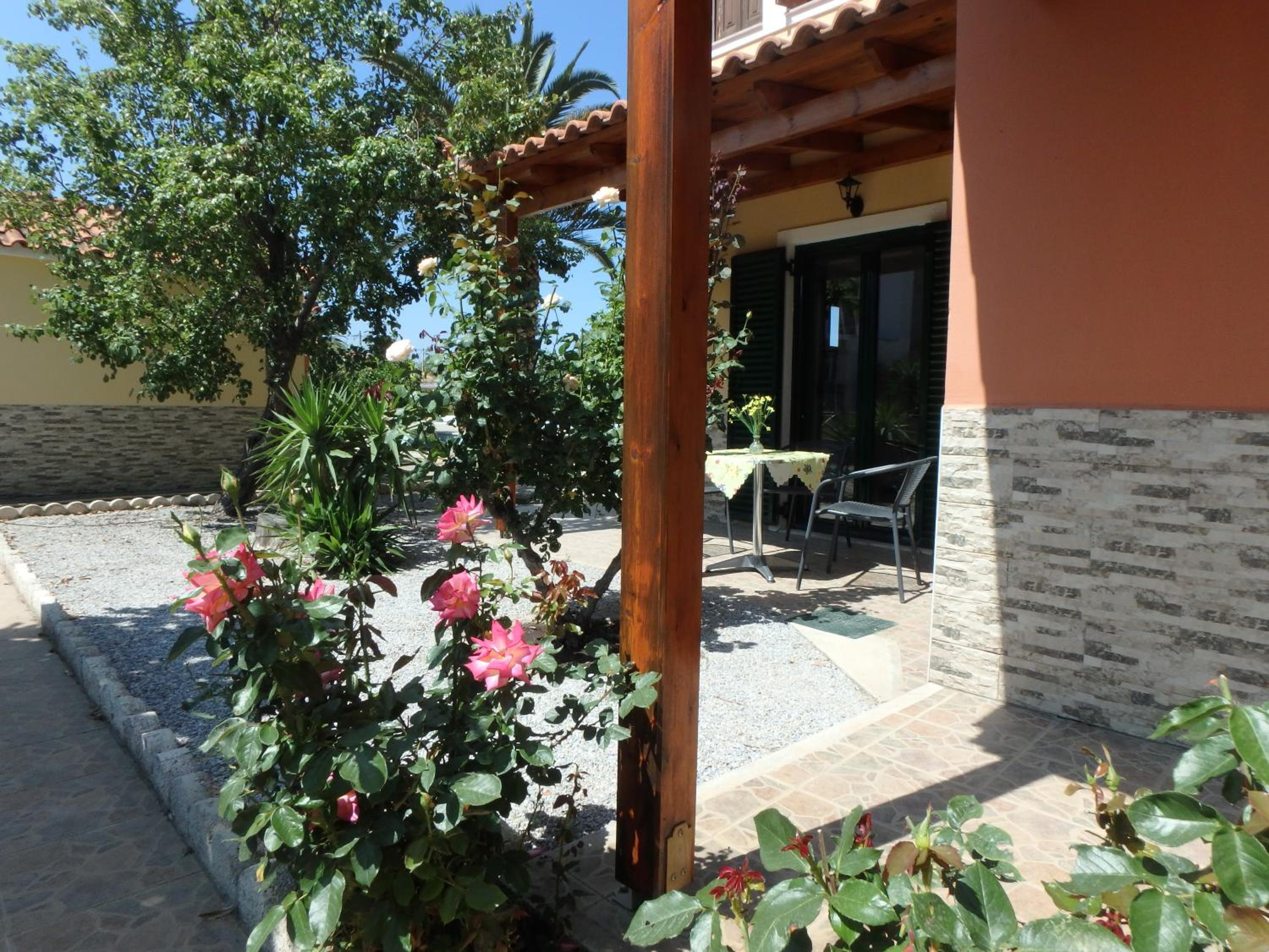 Apartments Fotoula