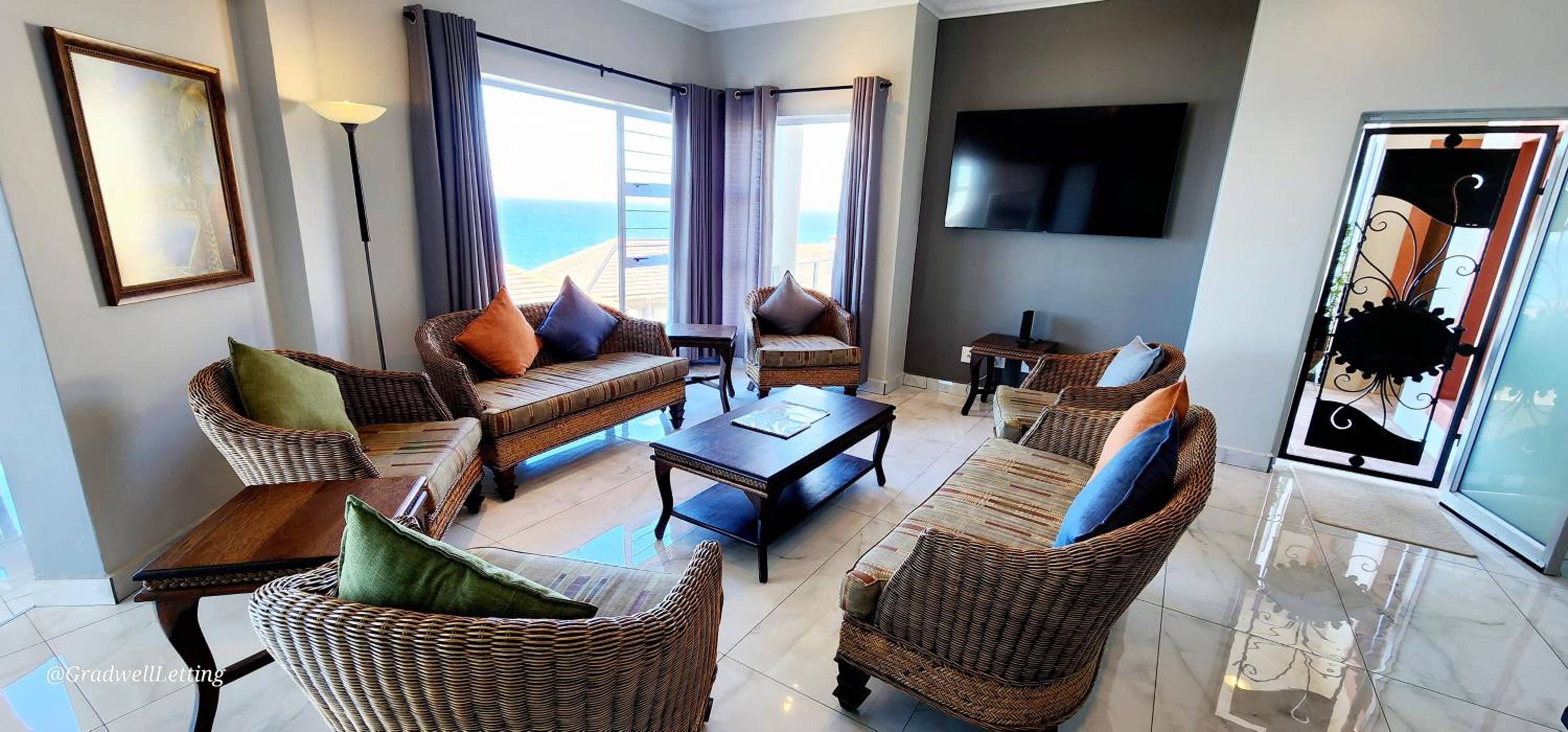 Alomsee 10 - Sleeps 8 with amazing views of the sea