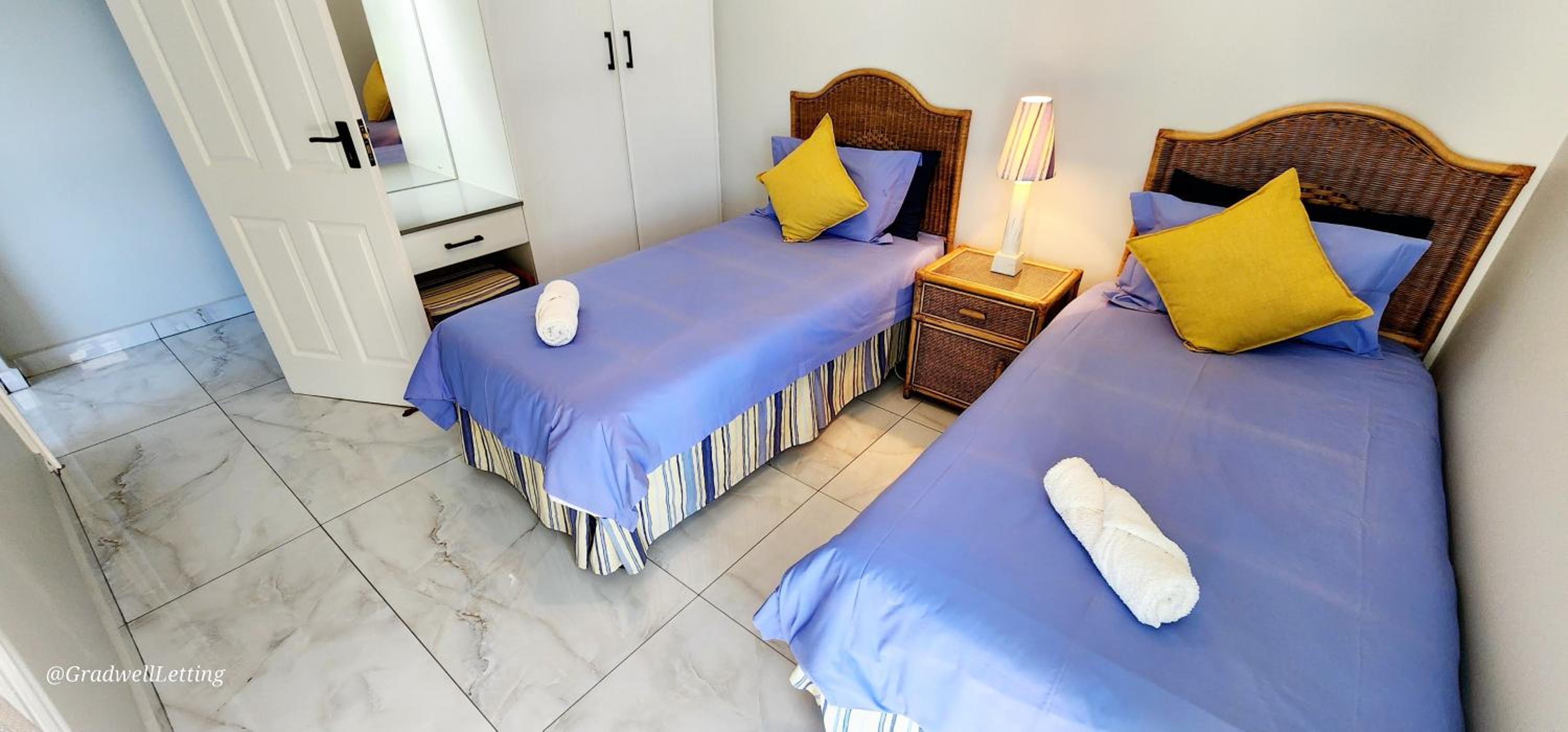 Alomsee 10 - Sleeps 8 with amazing views of the sea