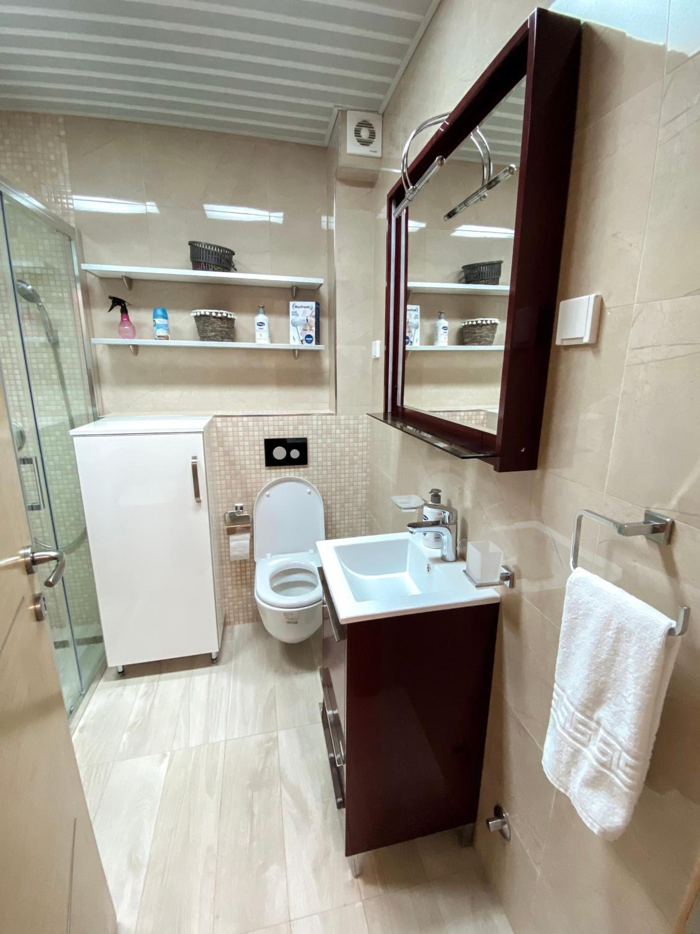 Vanja Apartment with Private Parking - Sea View