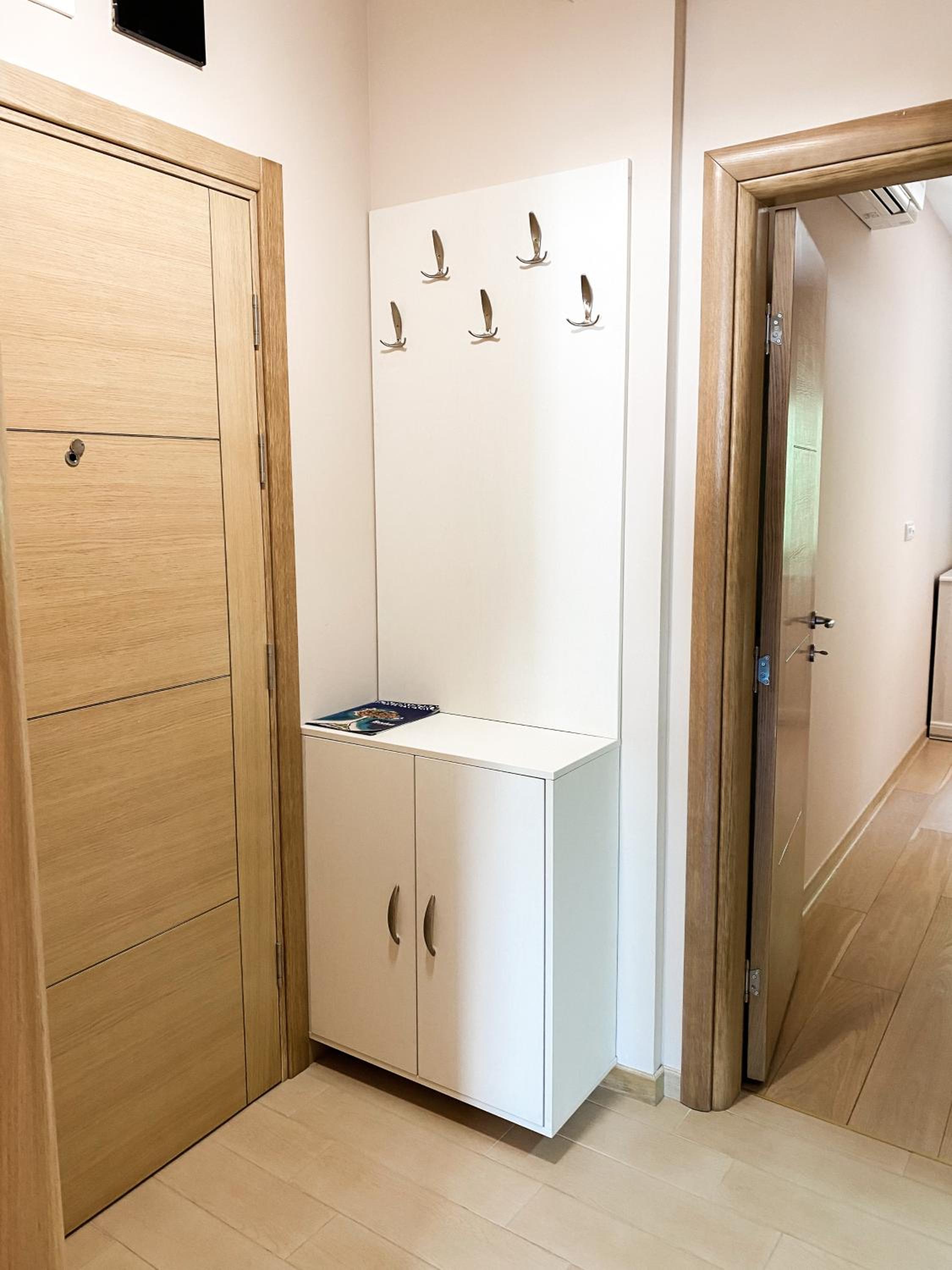 Vanja Apartment with Private Parking - Sea View