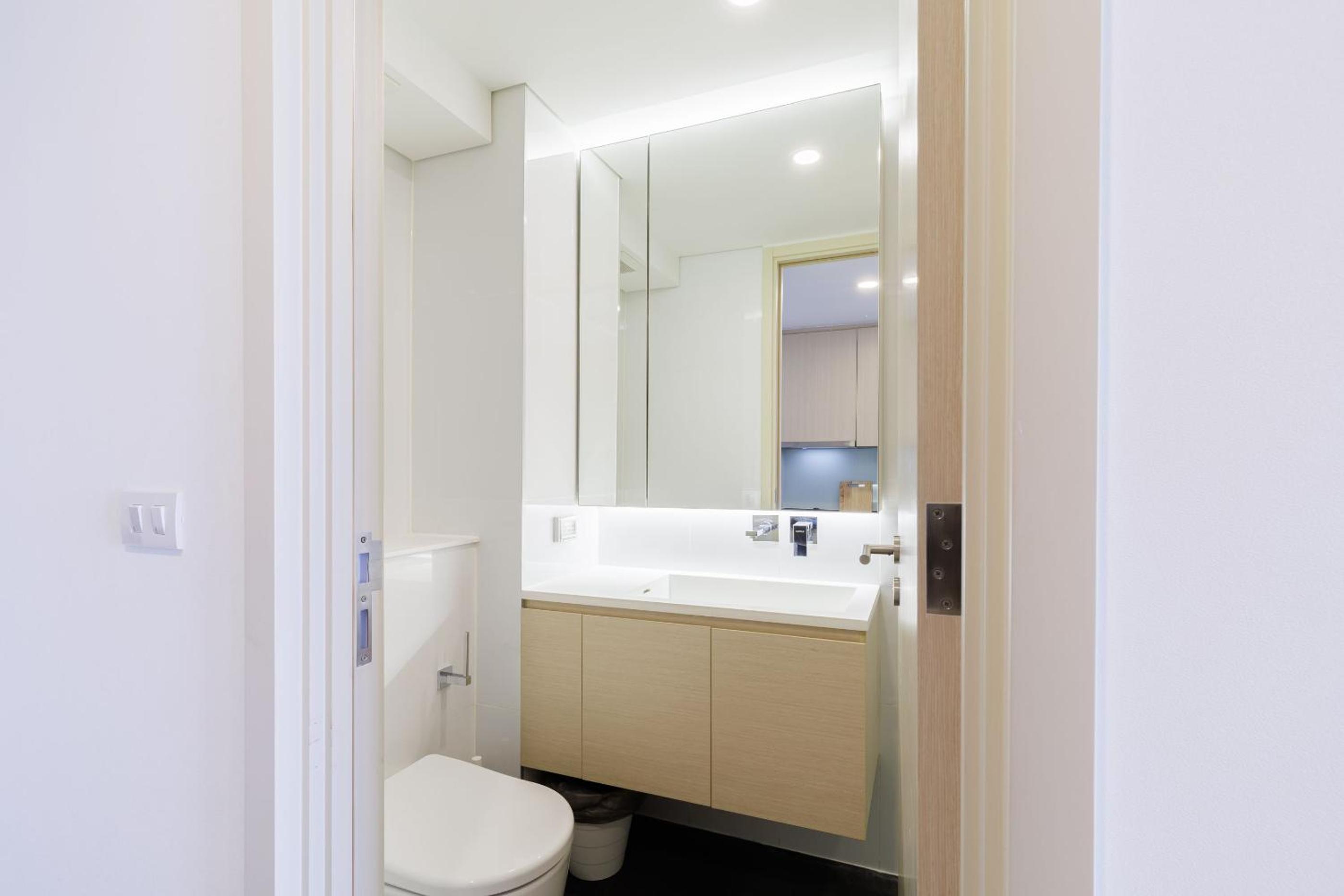 Loft Pool Superior Suite Near jodd Night Market 500mbps Wi-Fi Twin